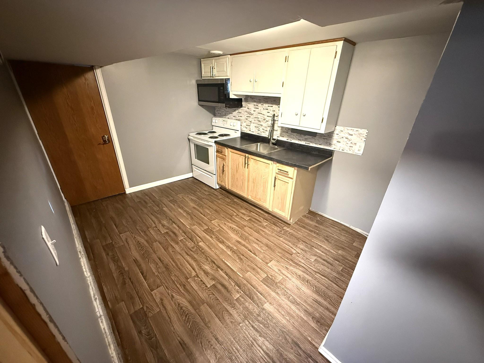 5060 Clearview Street Ne Property Photo 4