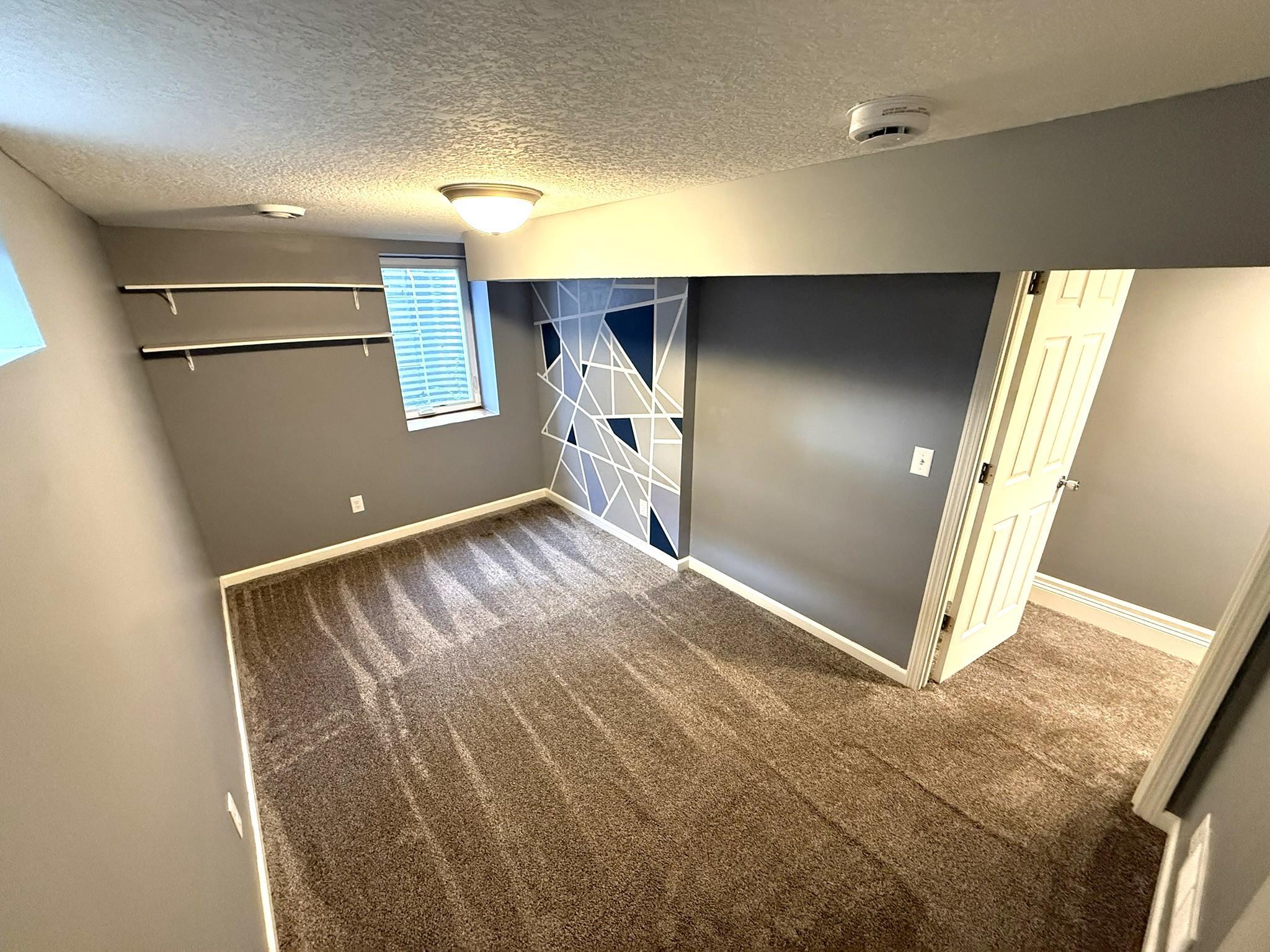 5060 Clearview Street Ne Property Photo 5