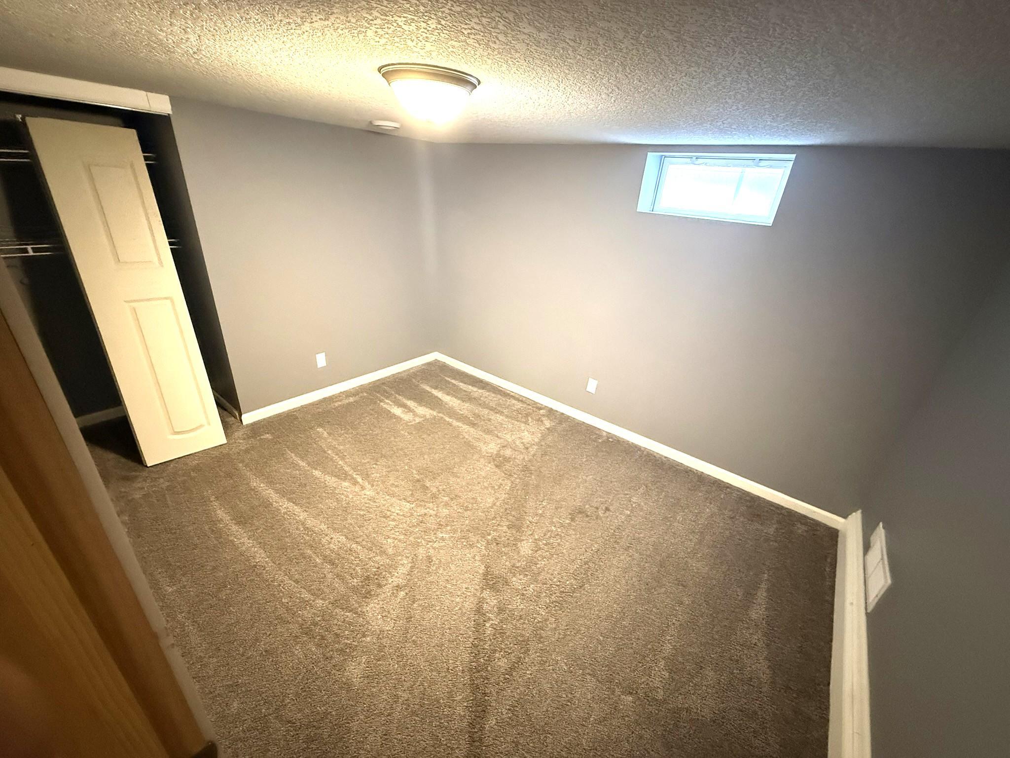 5060 Clearview Street Ne Property Photo 9