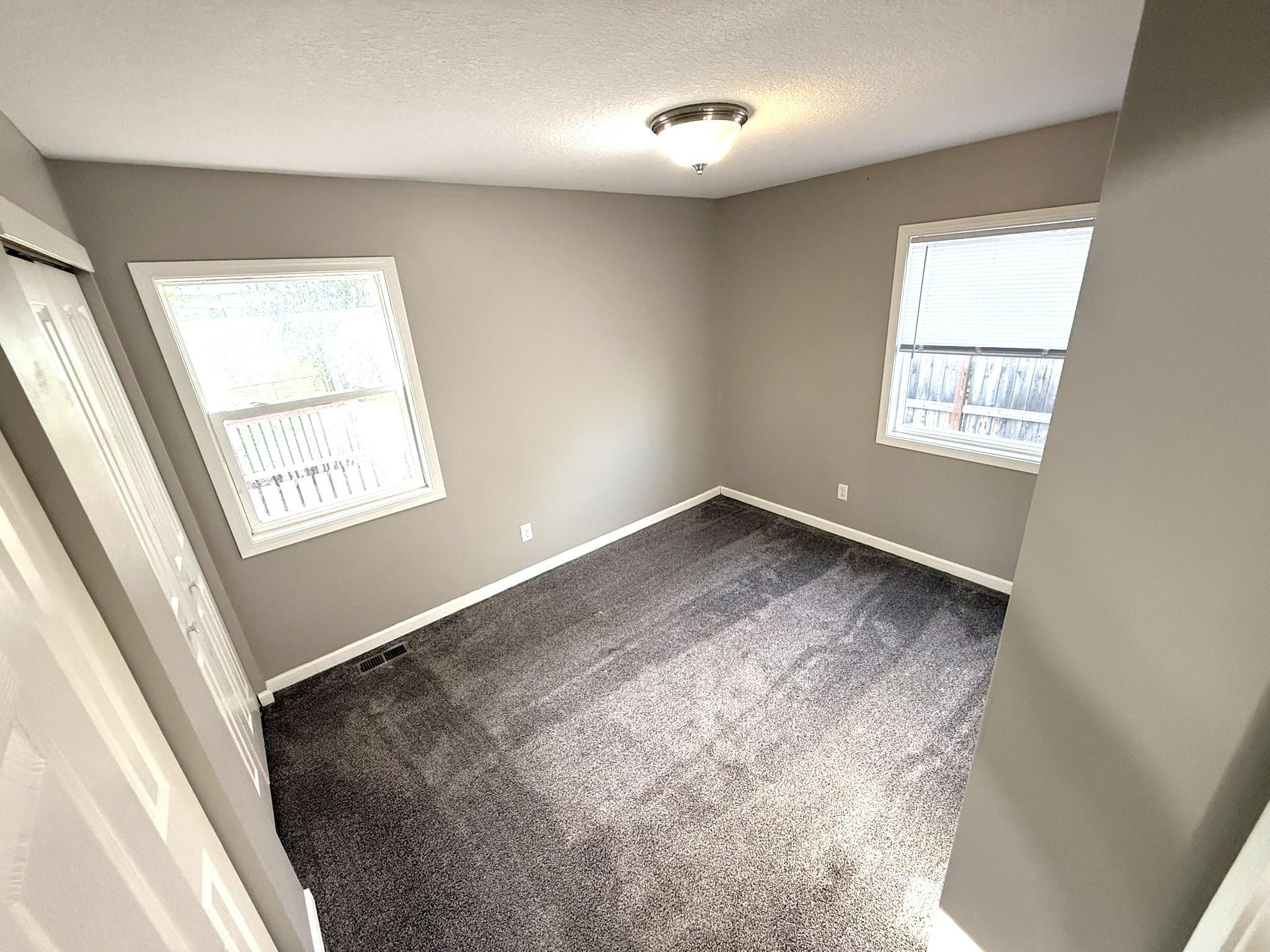 5060 Clearview Street Ne Property Photo 16