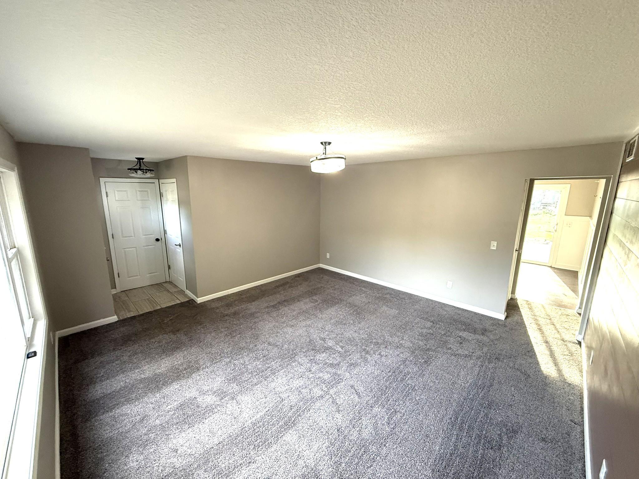 5060 Clearview Street Ne Property Photo 20