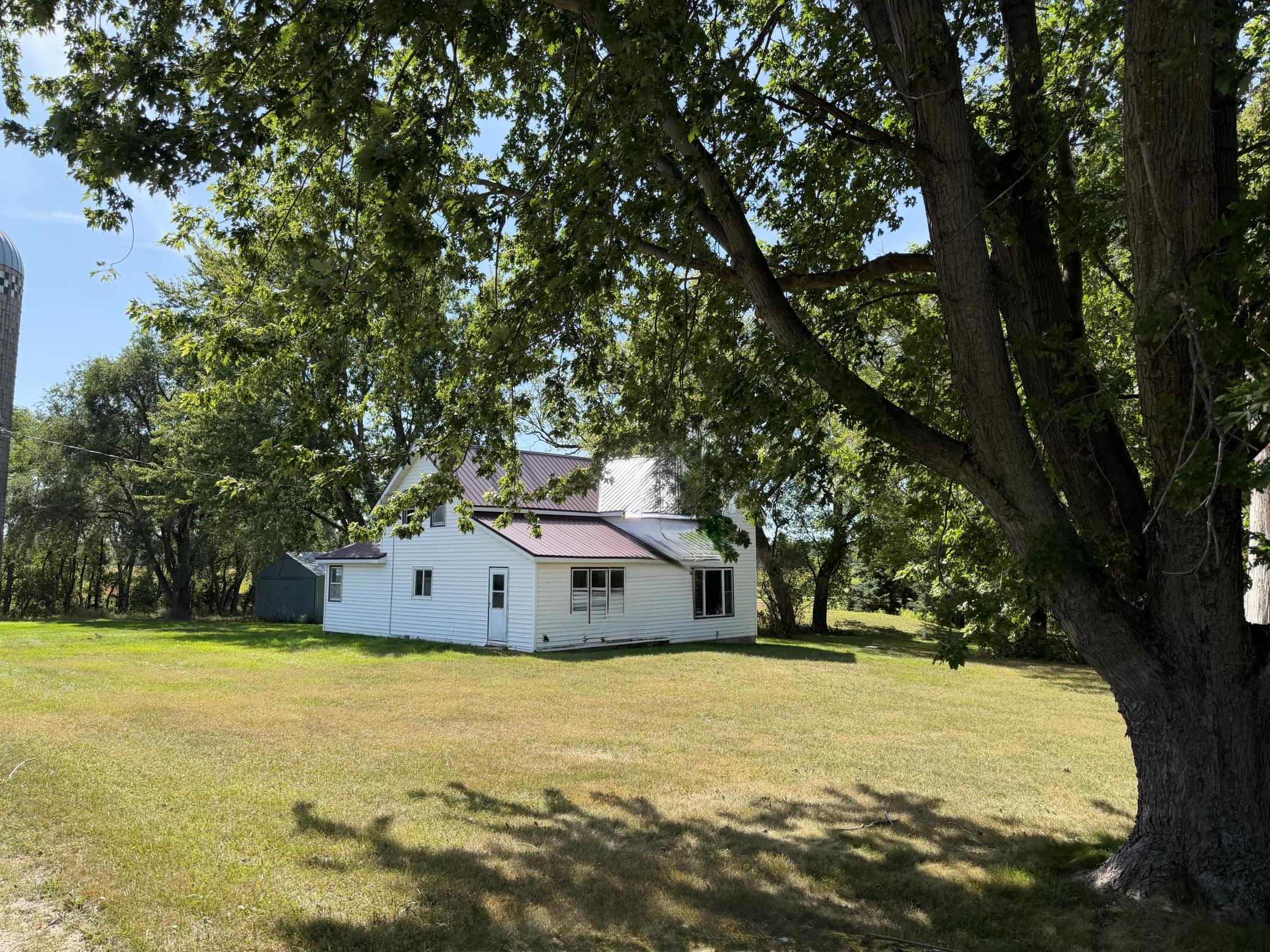 63503 370th Street Property Photo 1