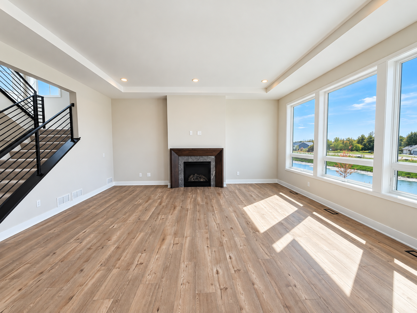 20139 Gothic Avenue Property Photo 3
