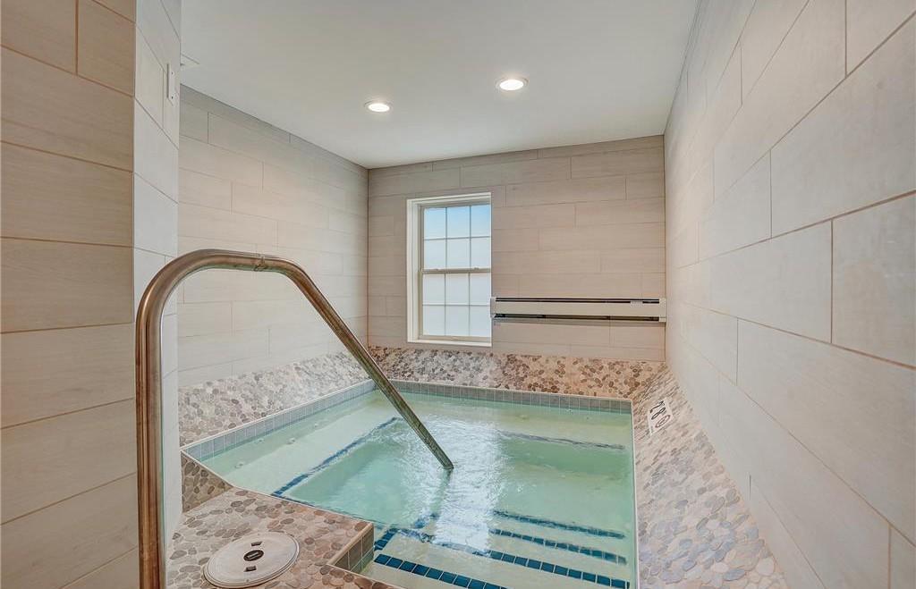 603 Lake Street 307 Property Photo 36