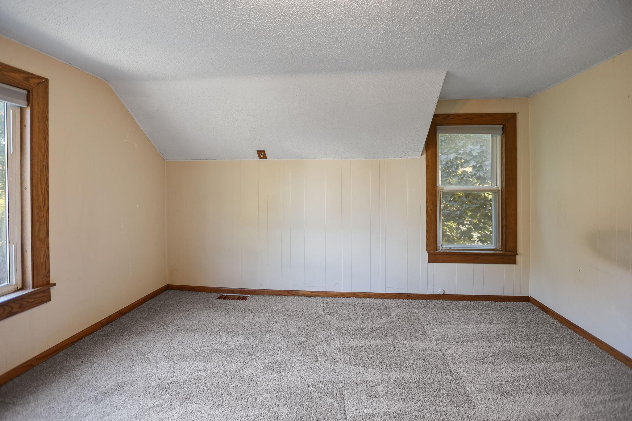 416 3rd Street Ne Property Photo 28