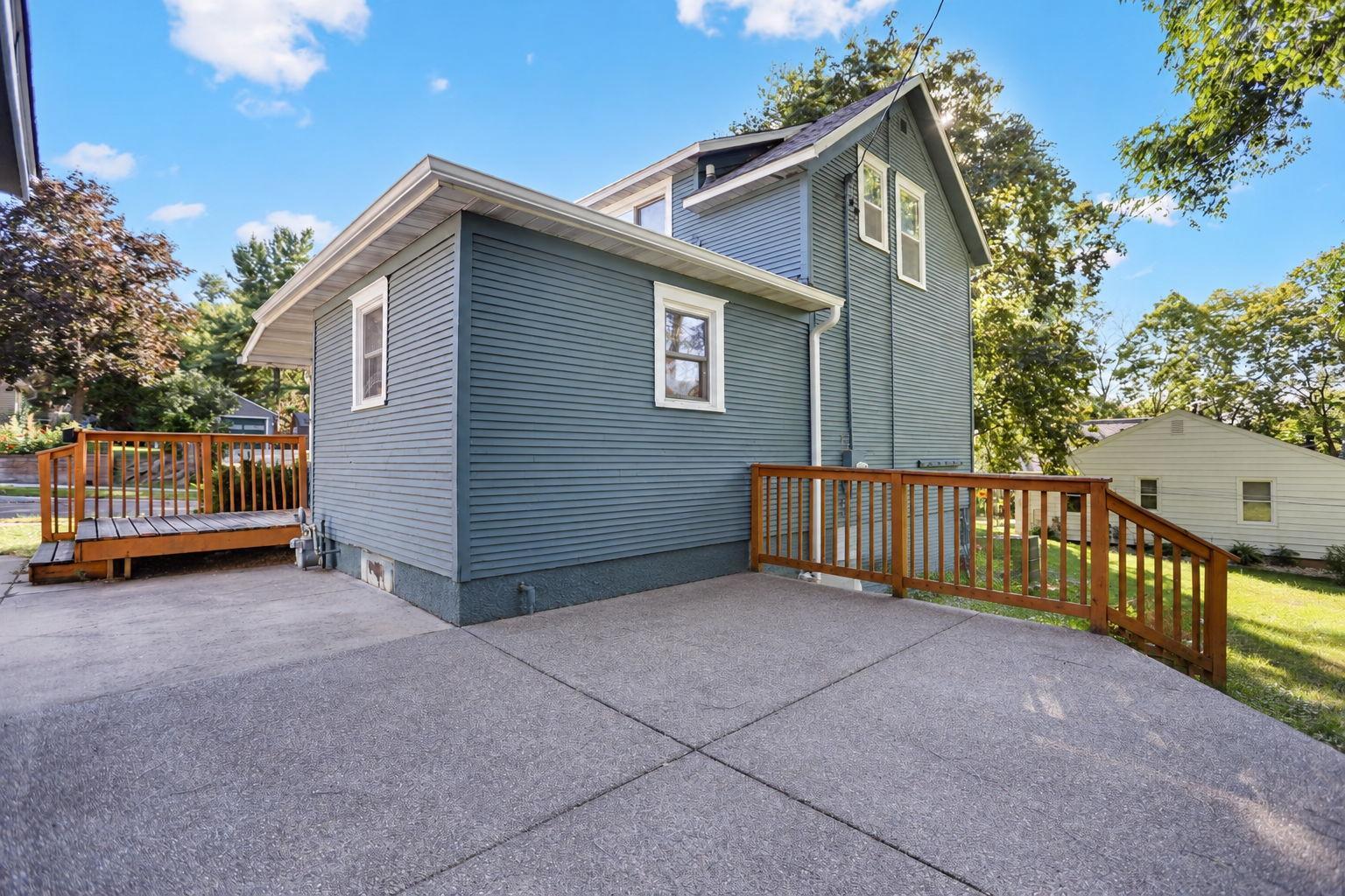 416 3rd Street Ne Property Photo 40