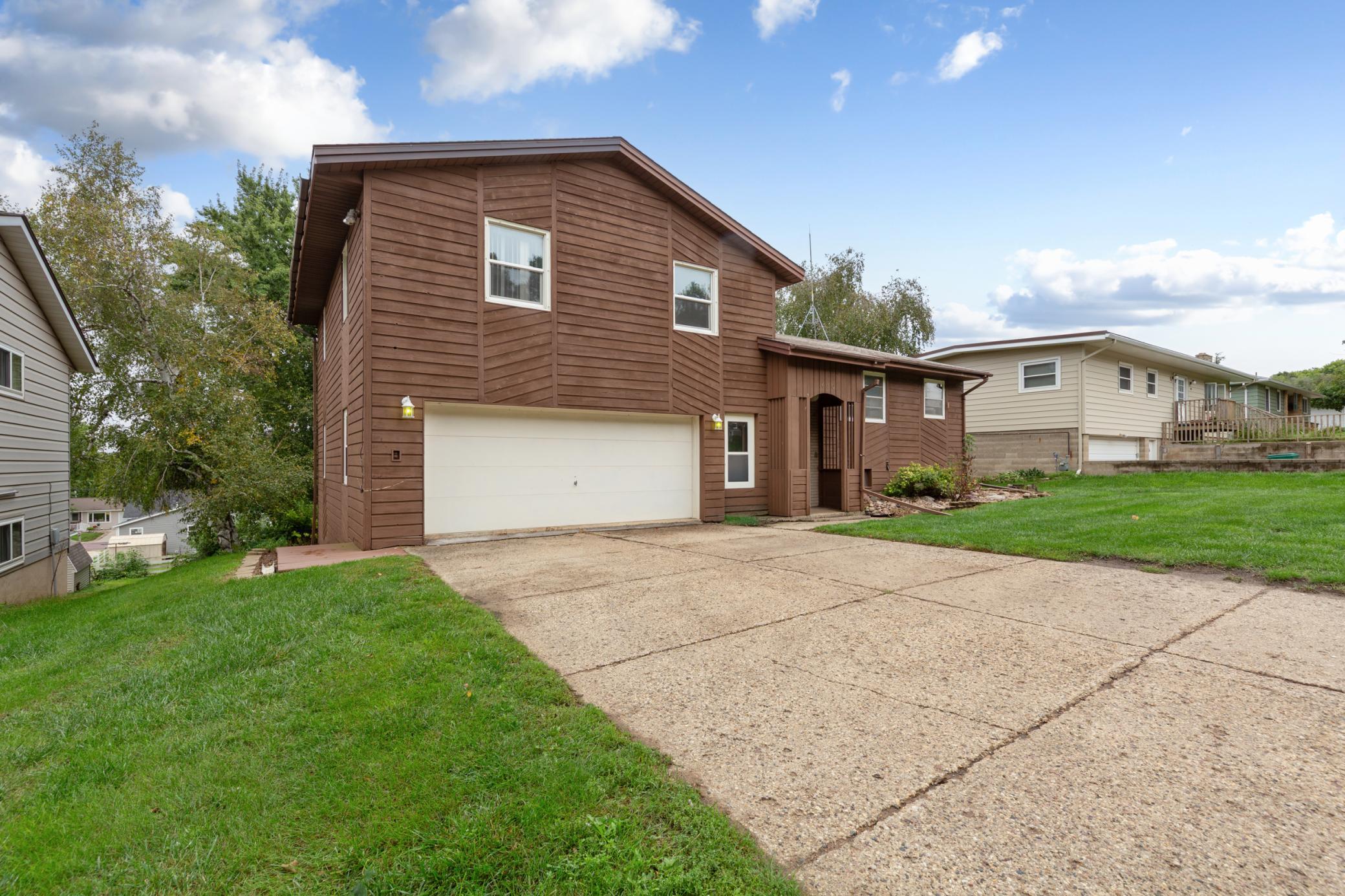 610 West Street Property Photo 1