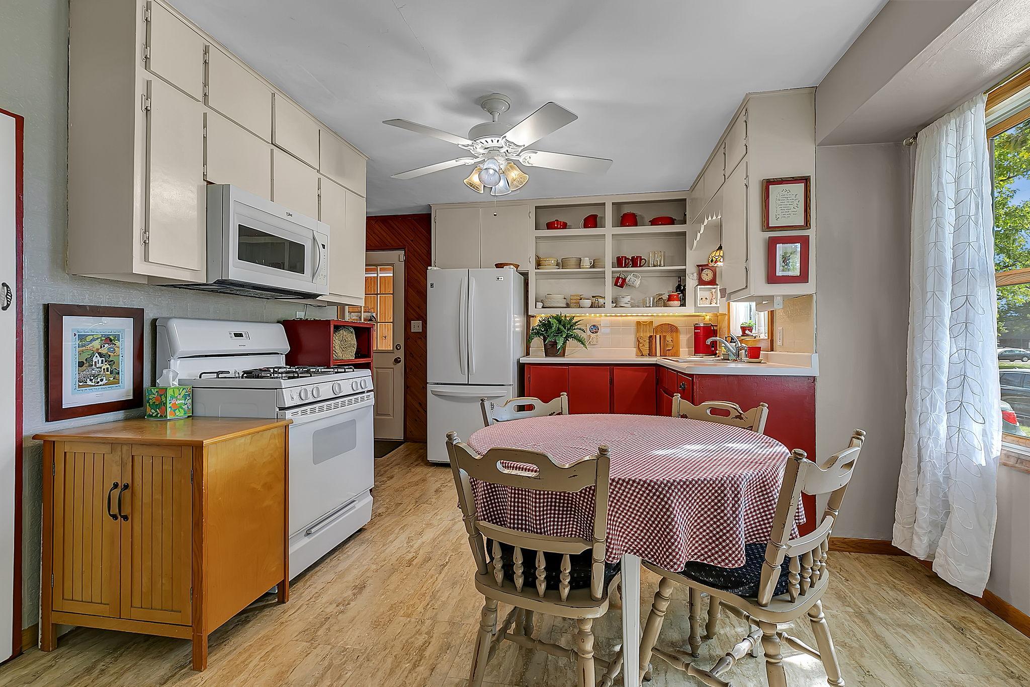 2907 7th Street N Property Photo 4