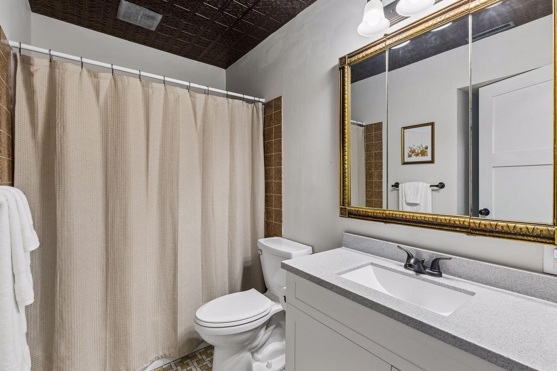 521 Central Avenue W Property Photo 19
