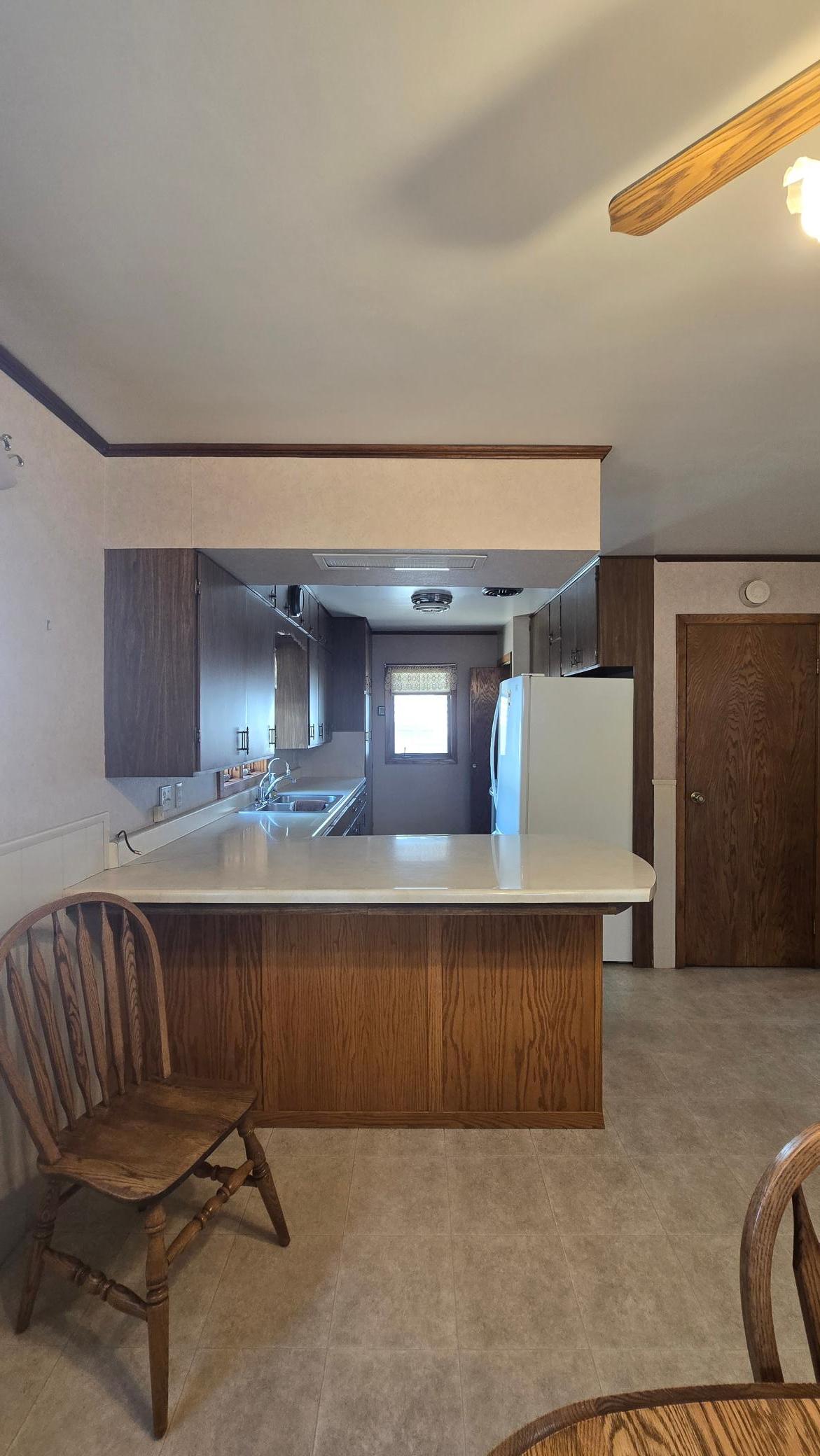 207 E Lyon Street Property Photo 9