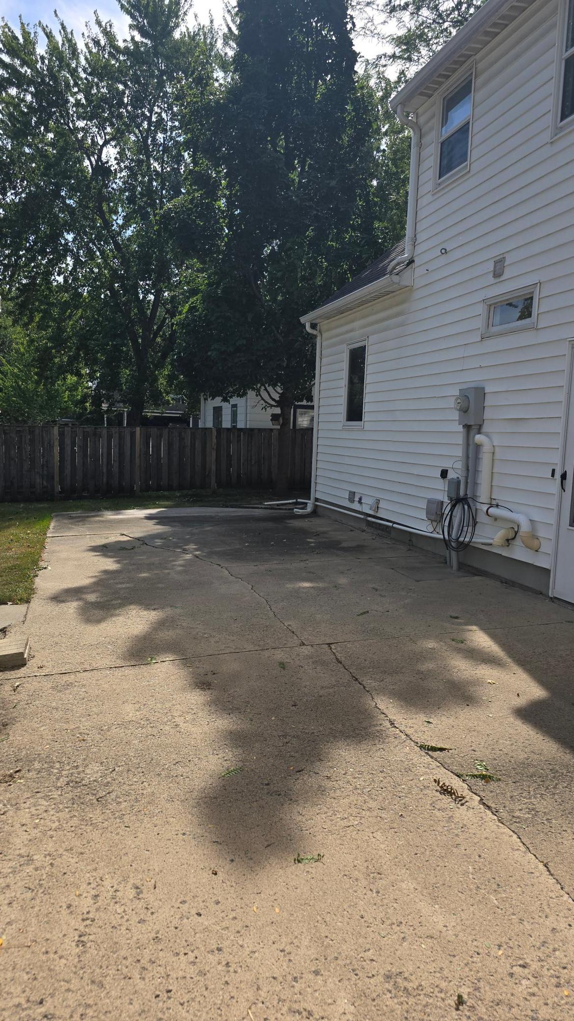 207 E Lyon Street Property Photo 37