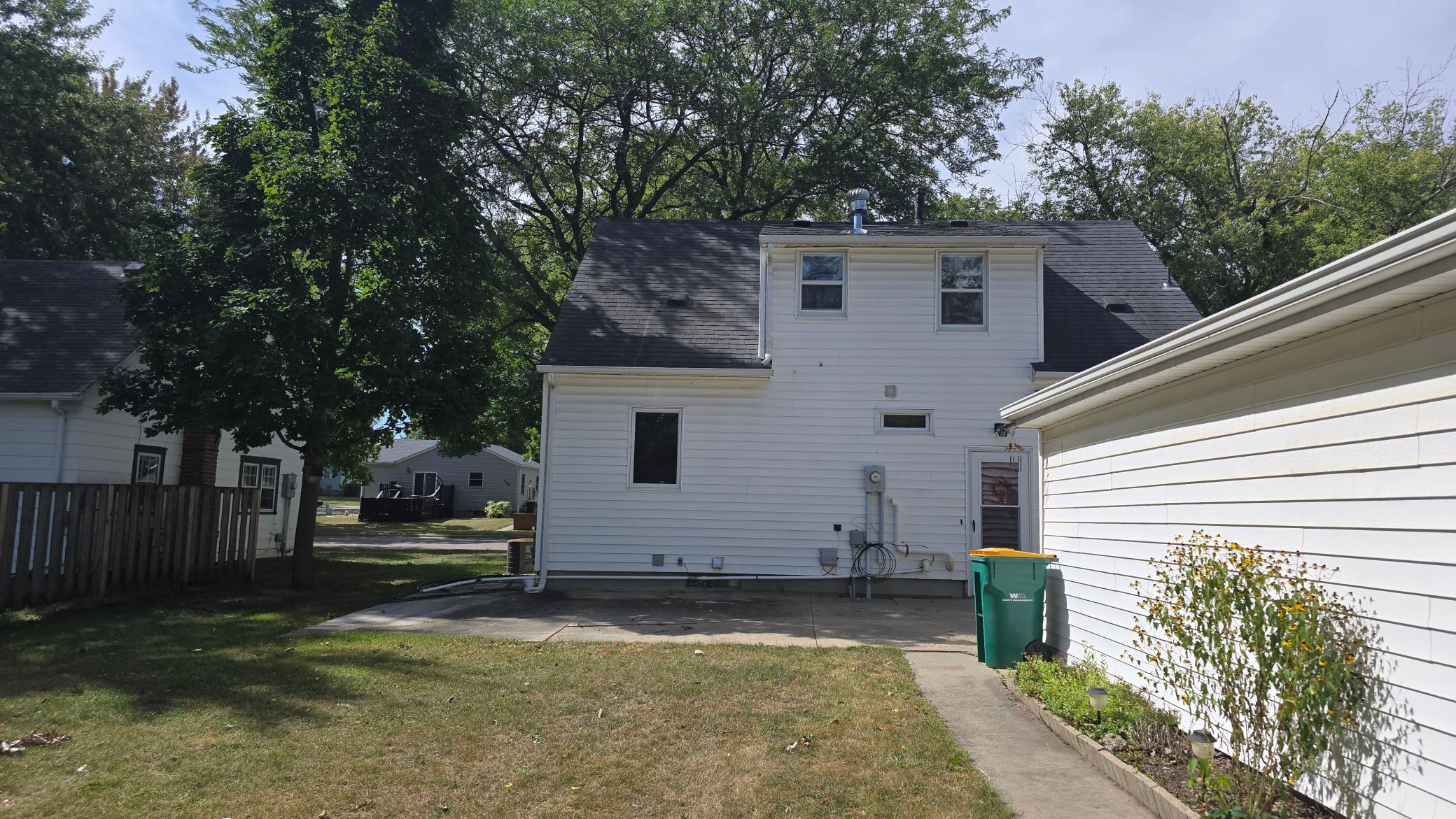 207 E Lyon Street Property Photo 39