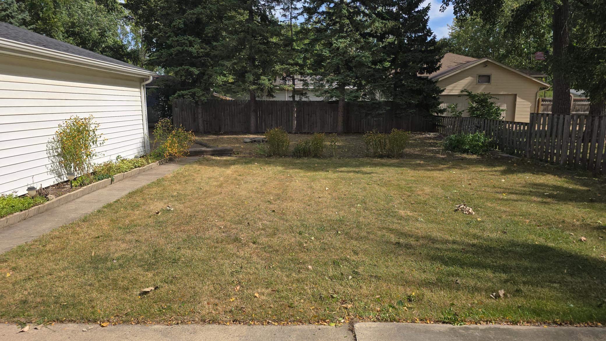 207 E Lyon Street Property Photo 41
