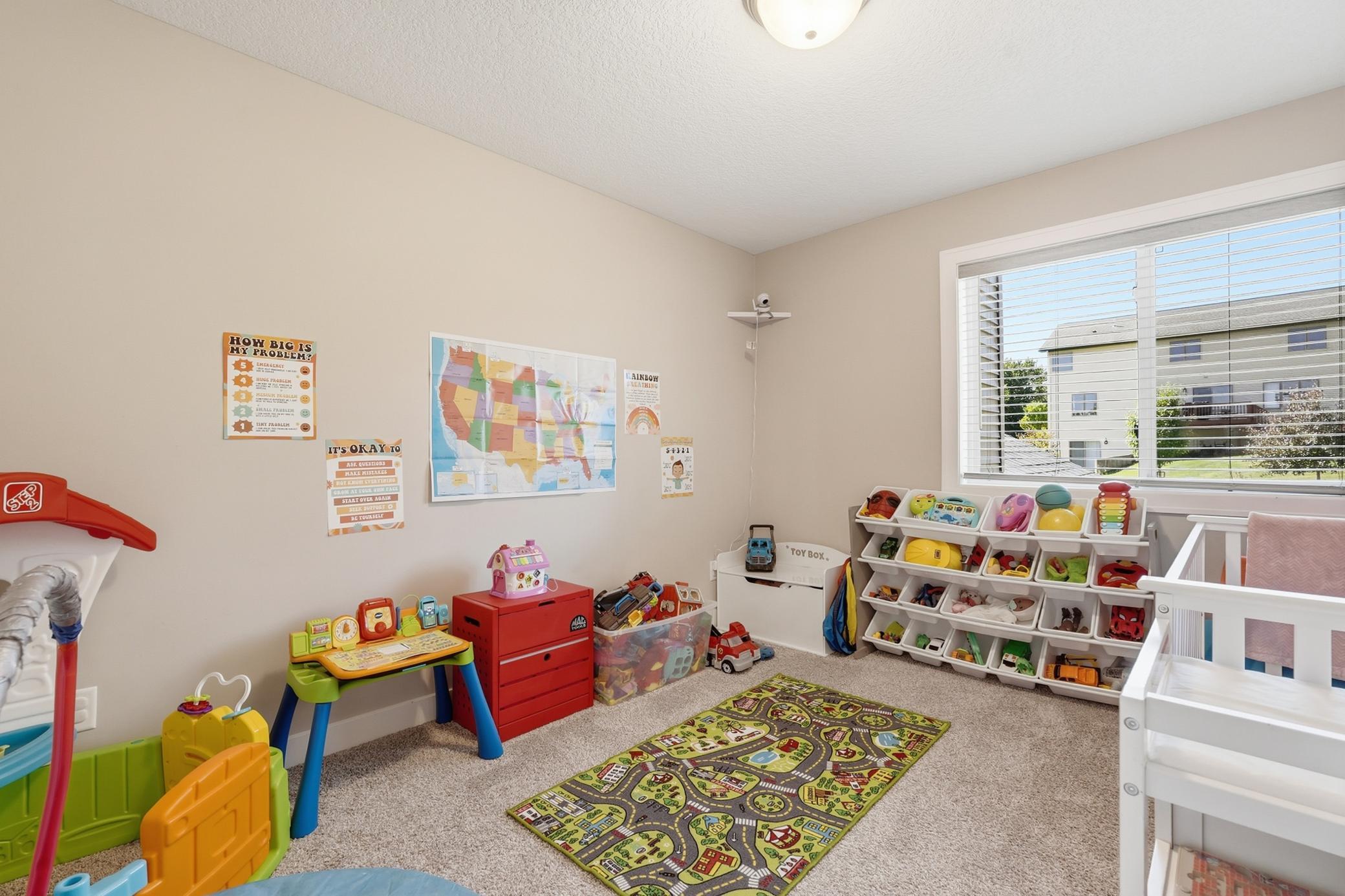 2060 Pleasant Drive Property Photo 12