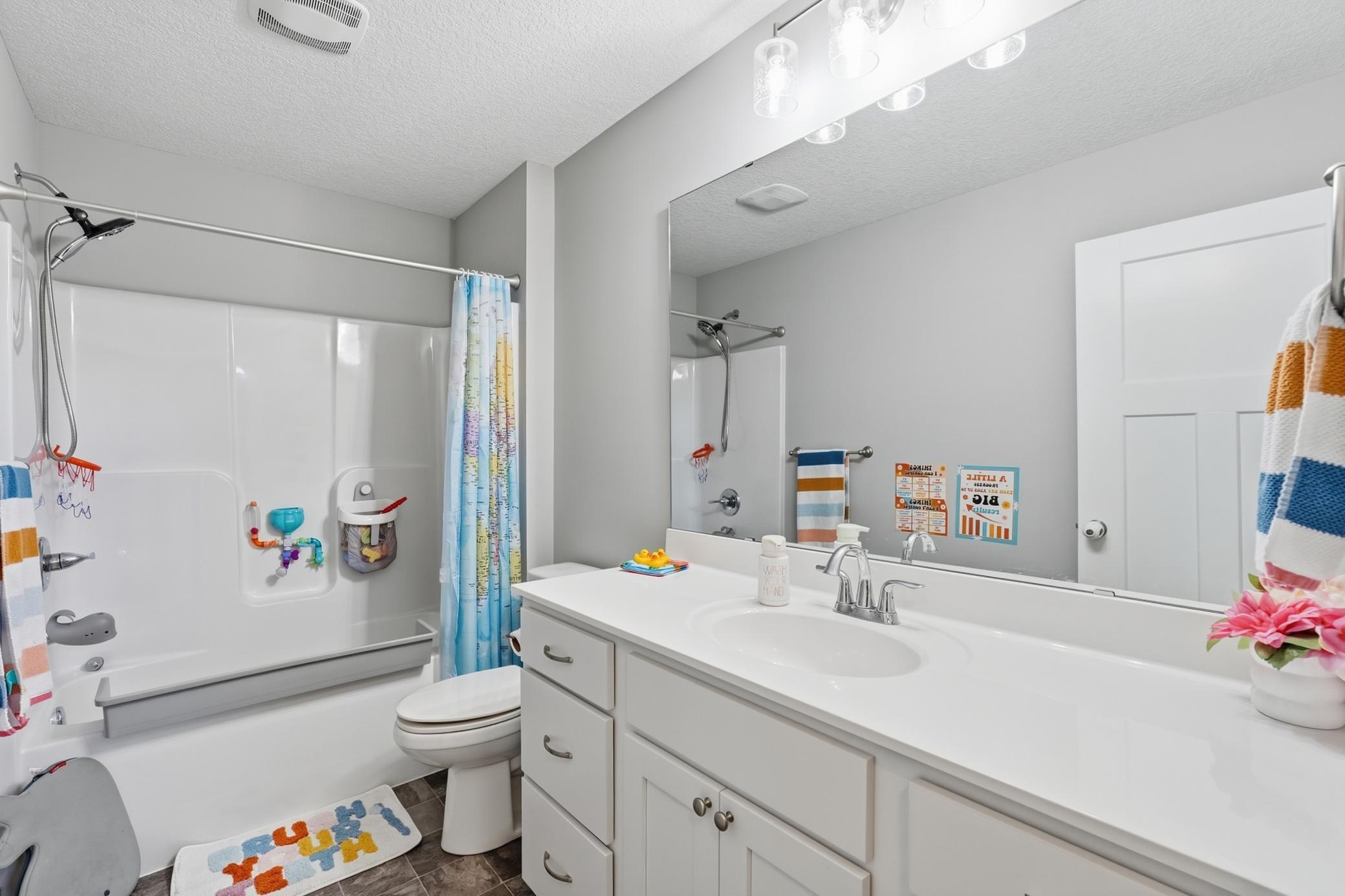 2060 Pleasant Drive Property Photo 14