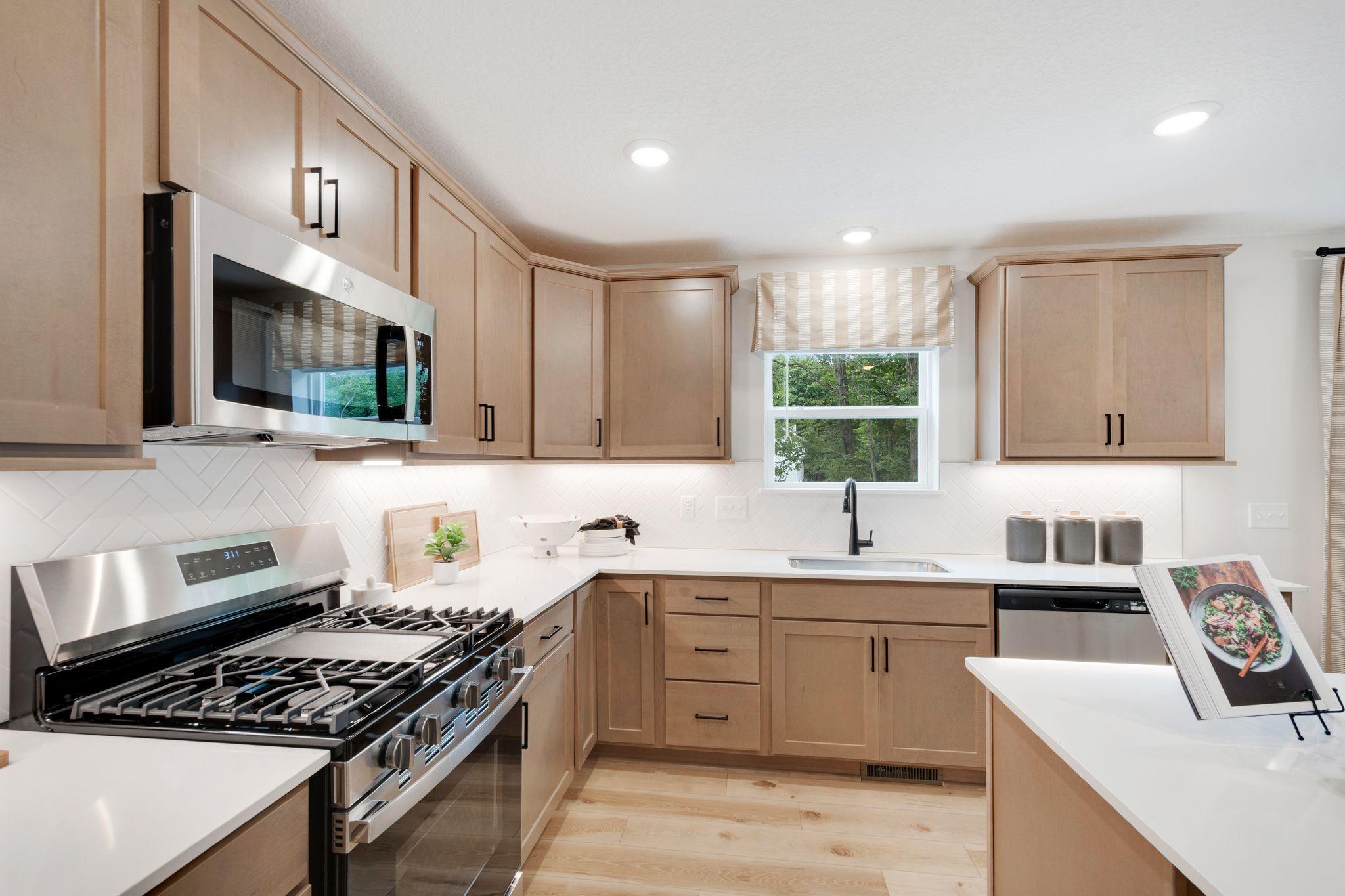 1149 Annagaire Curve Property Photo 3