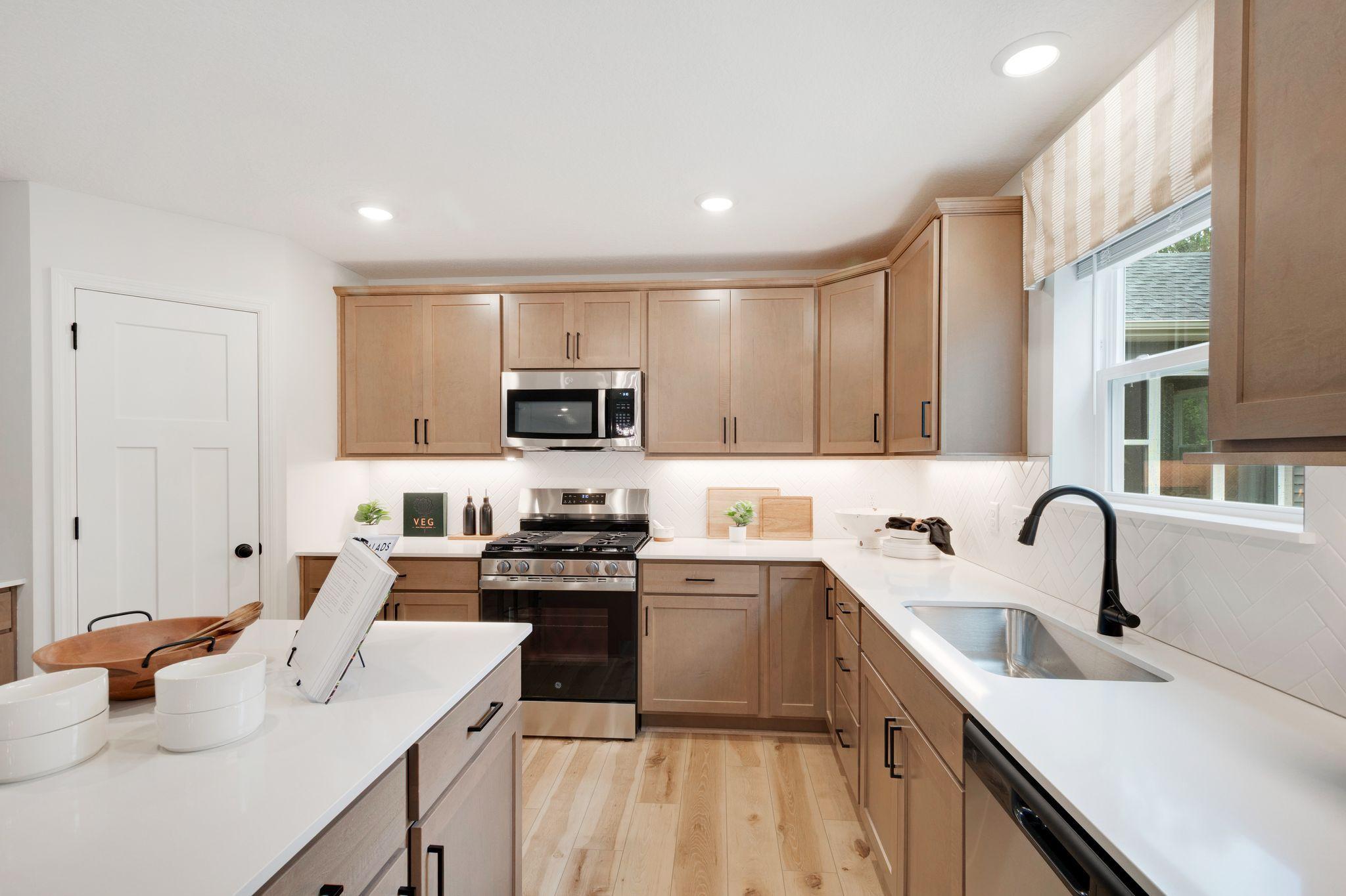 1149 Annagaire Curve Property Photo 4