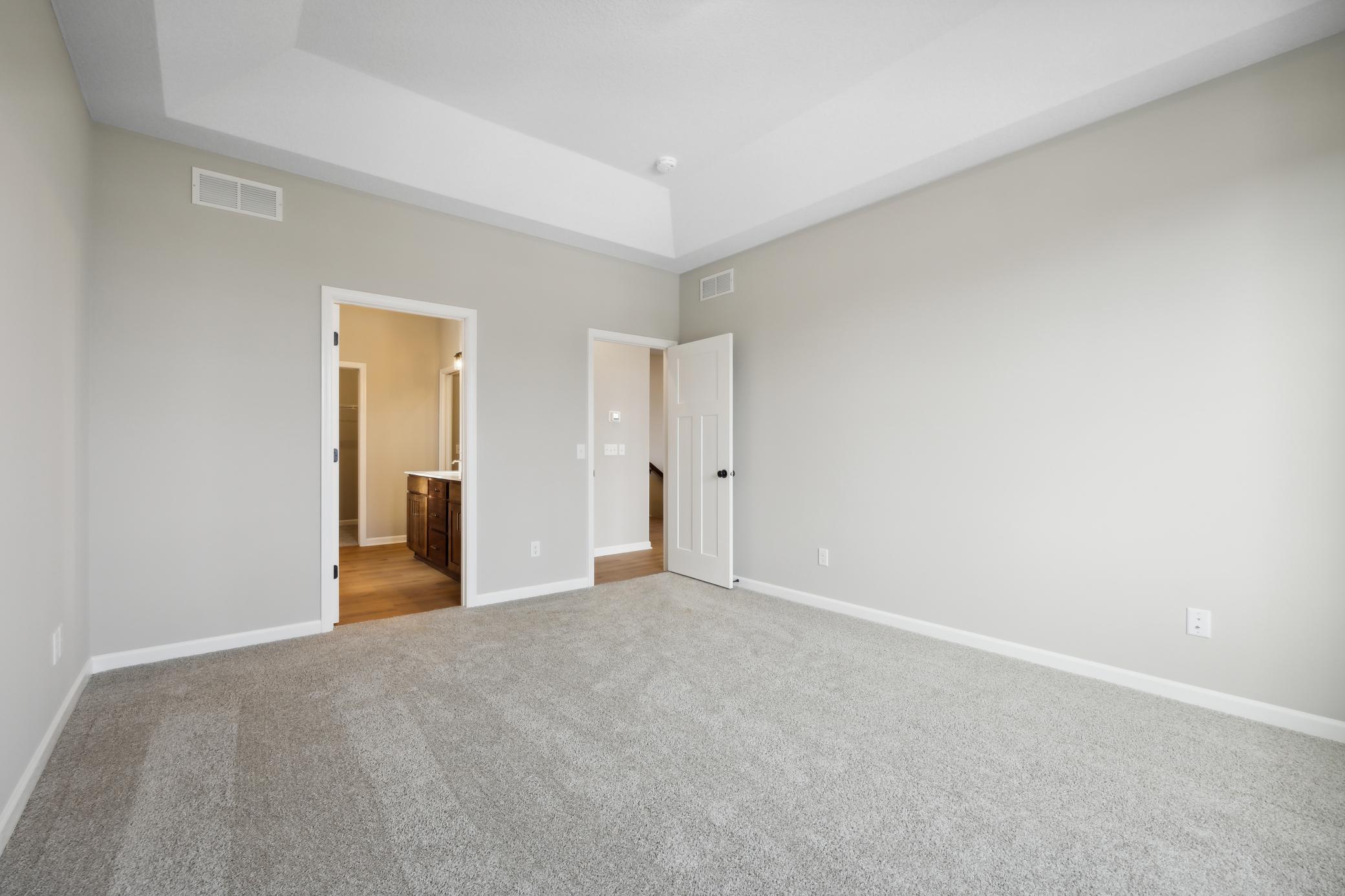 14985 Riverview Lane N Property Photo 12
