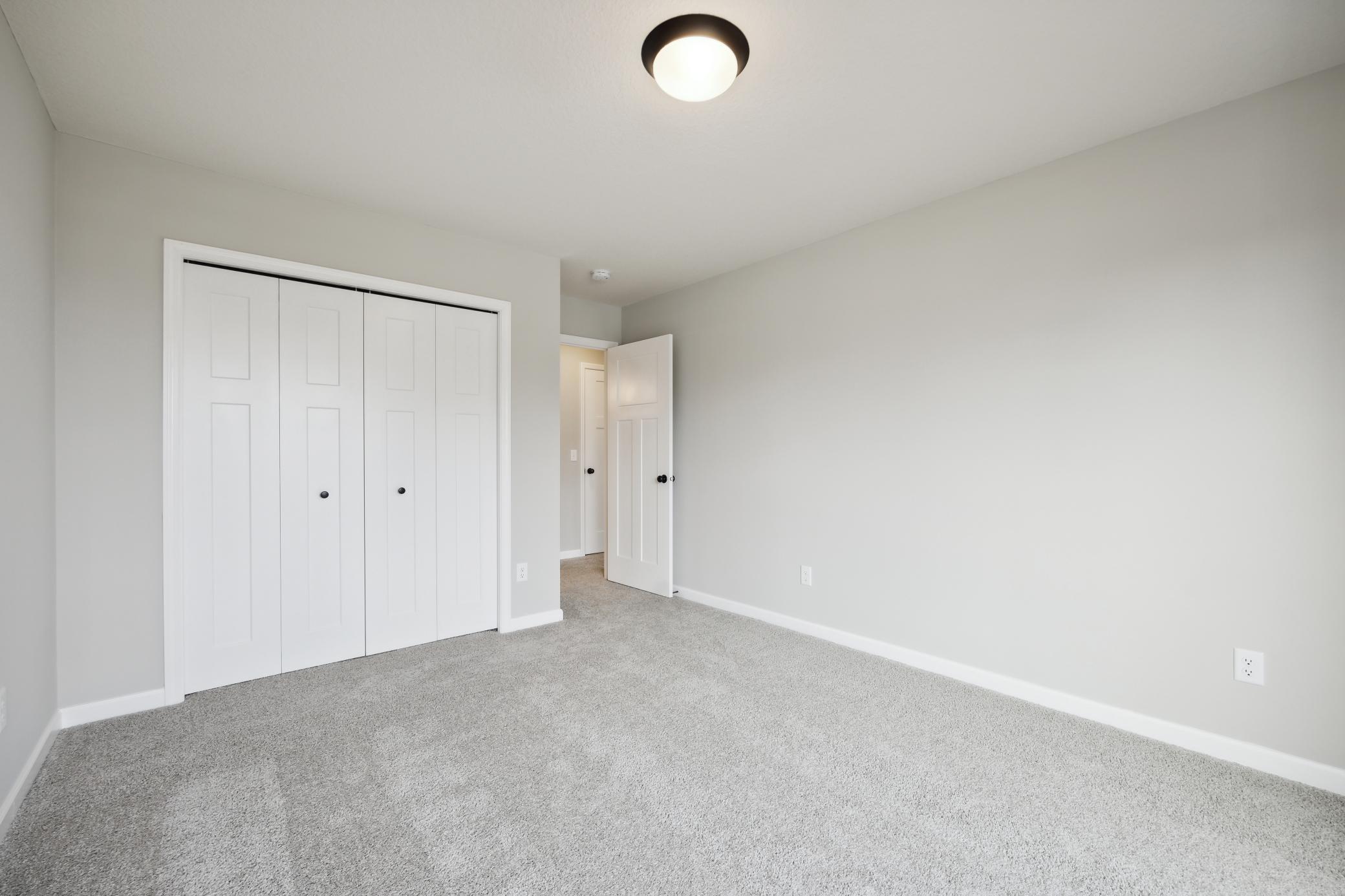 14985 Riverview Lane N Property Photo 18