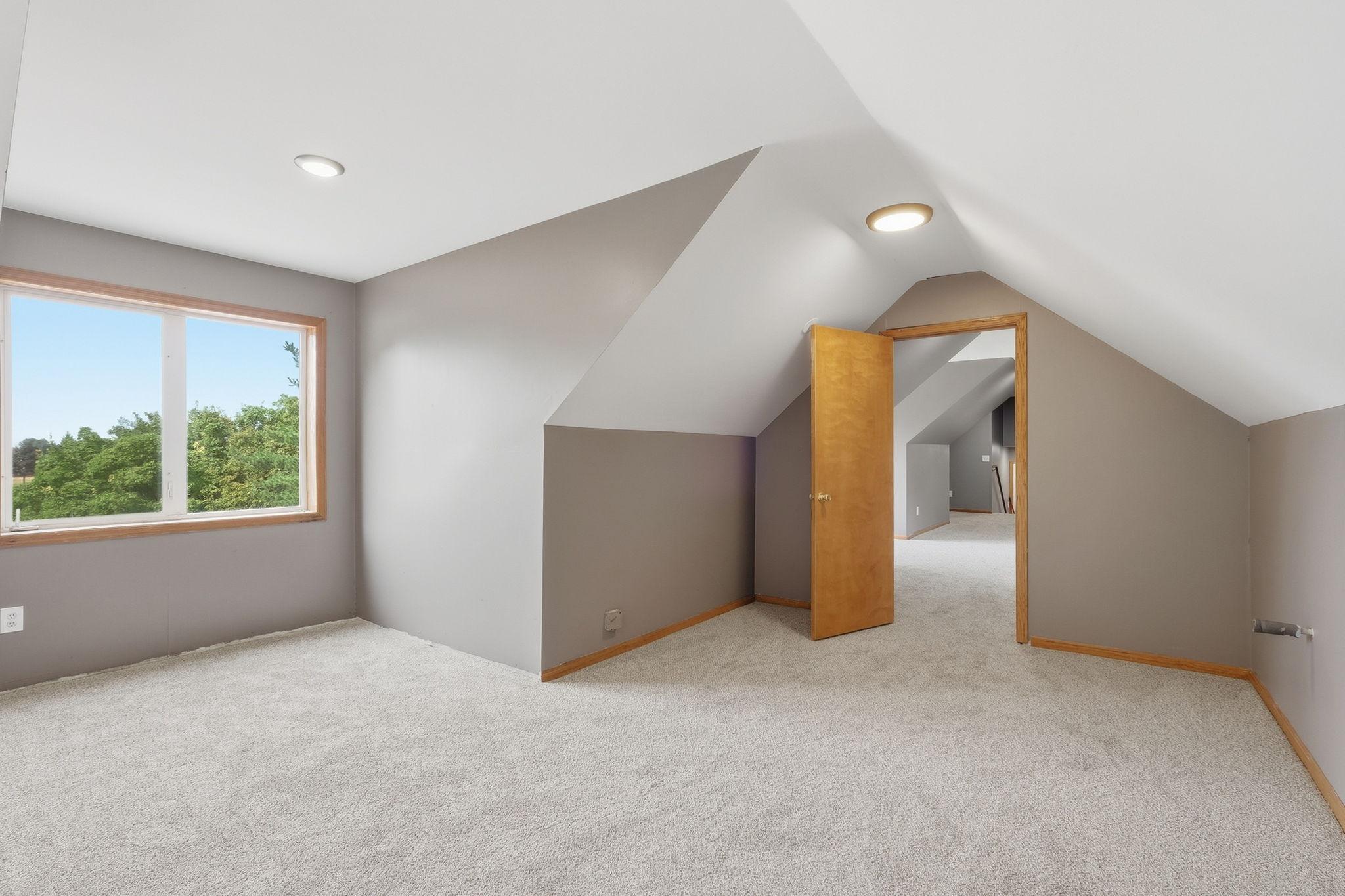 20077 Xeon Avenue Property Photo 22