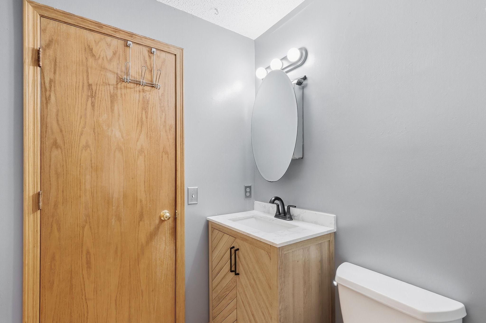 20077 Xeon Avenue Property Photo 33