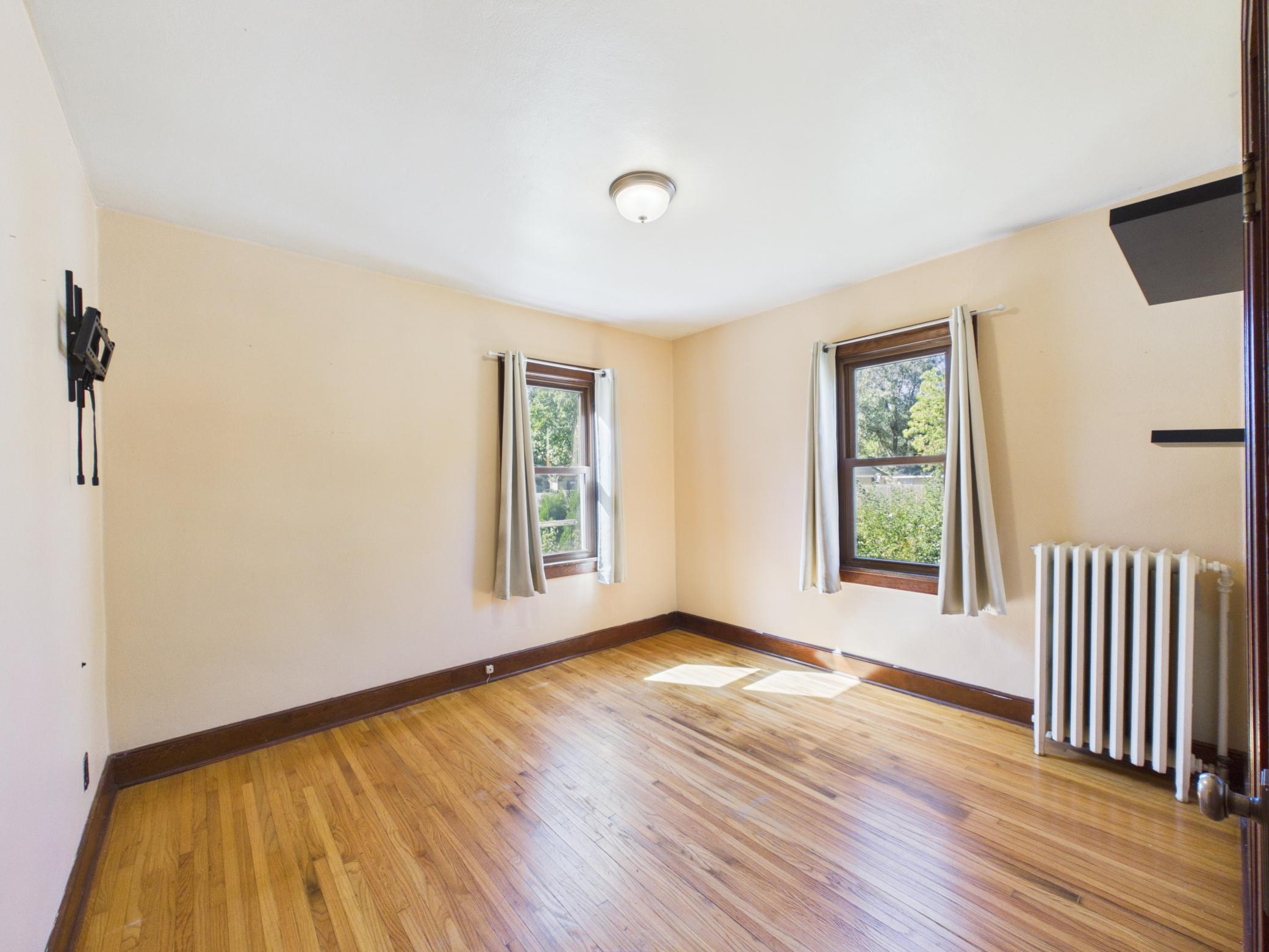 1027 9th Avenue N Property Photo 9