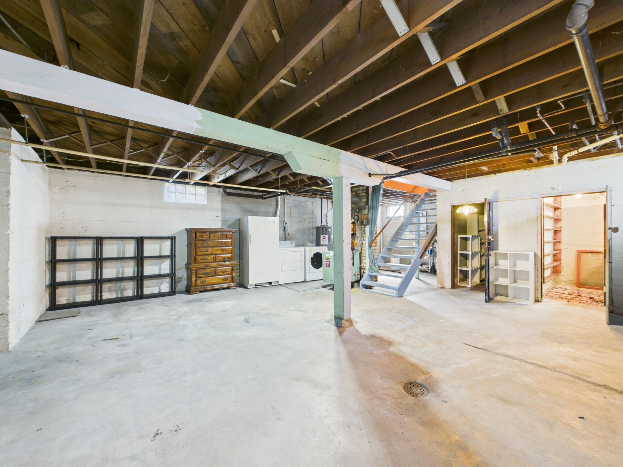 1027 9th Avenue N Property Photo 16