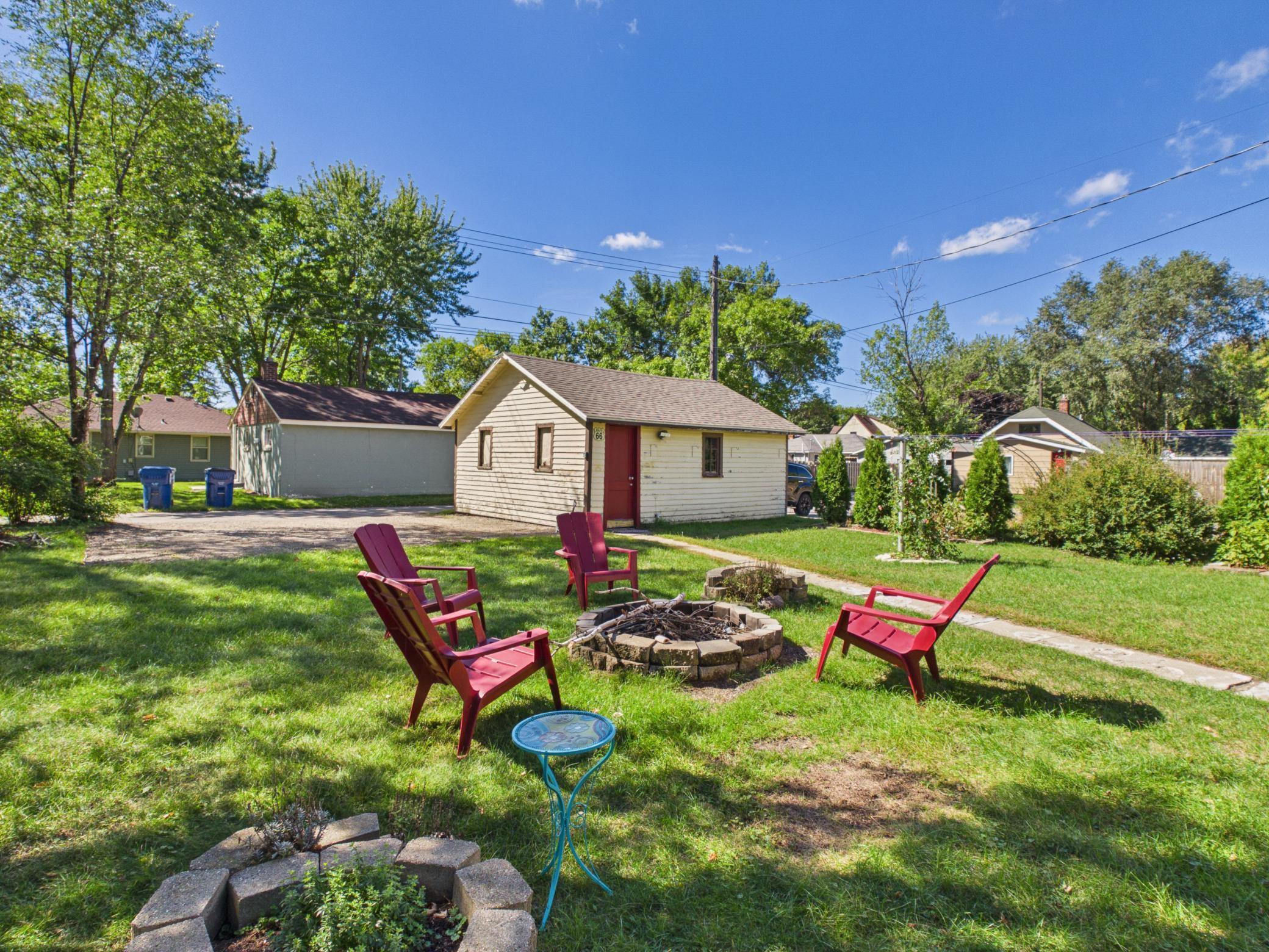 1027 9th Avenue N Property Photo 19