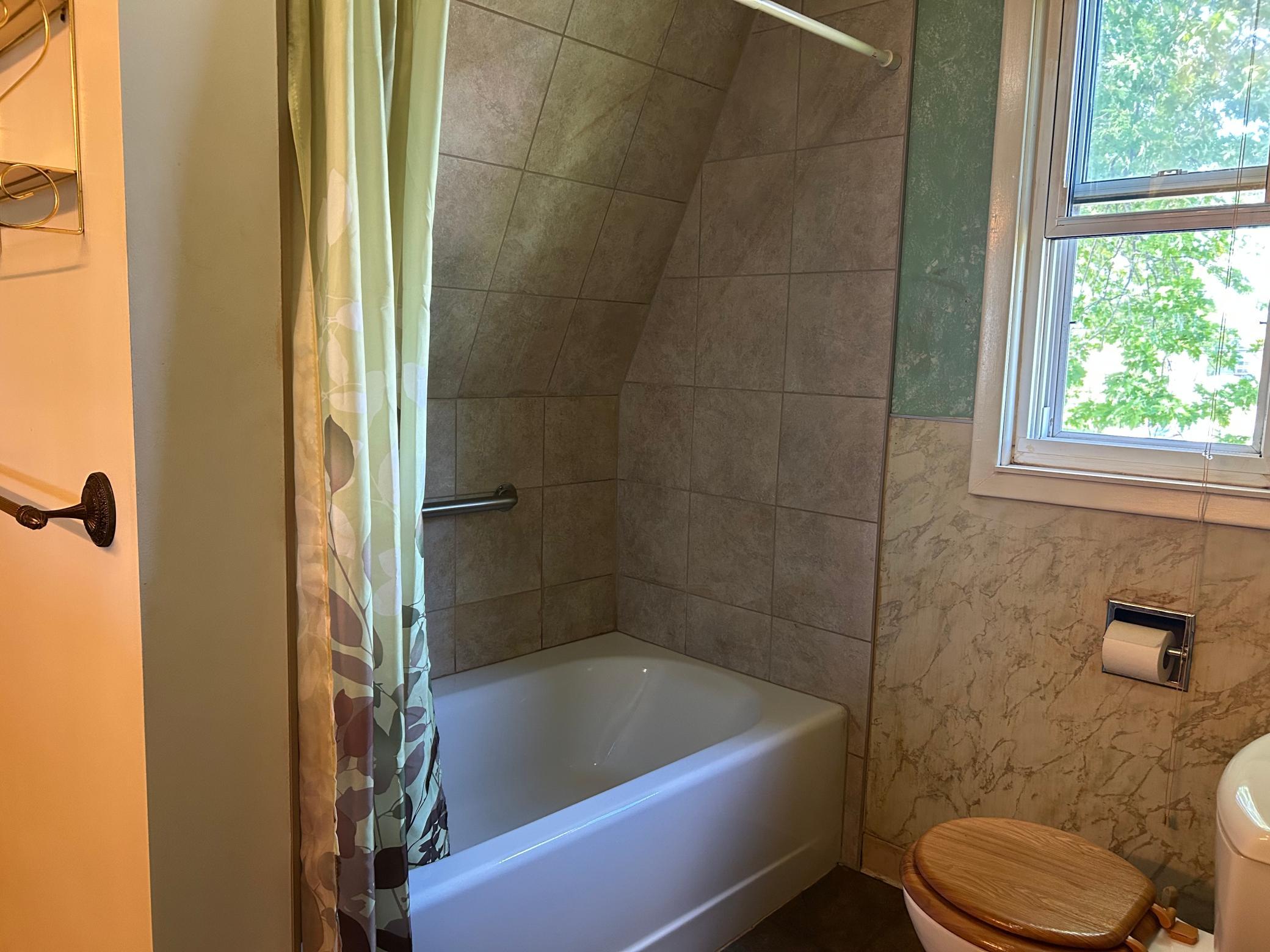 7143725 Property Photo 18