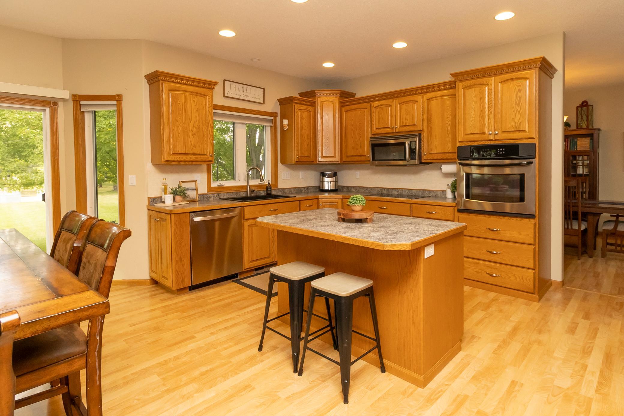 316 Interstate Boulevard Property Photo 20
