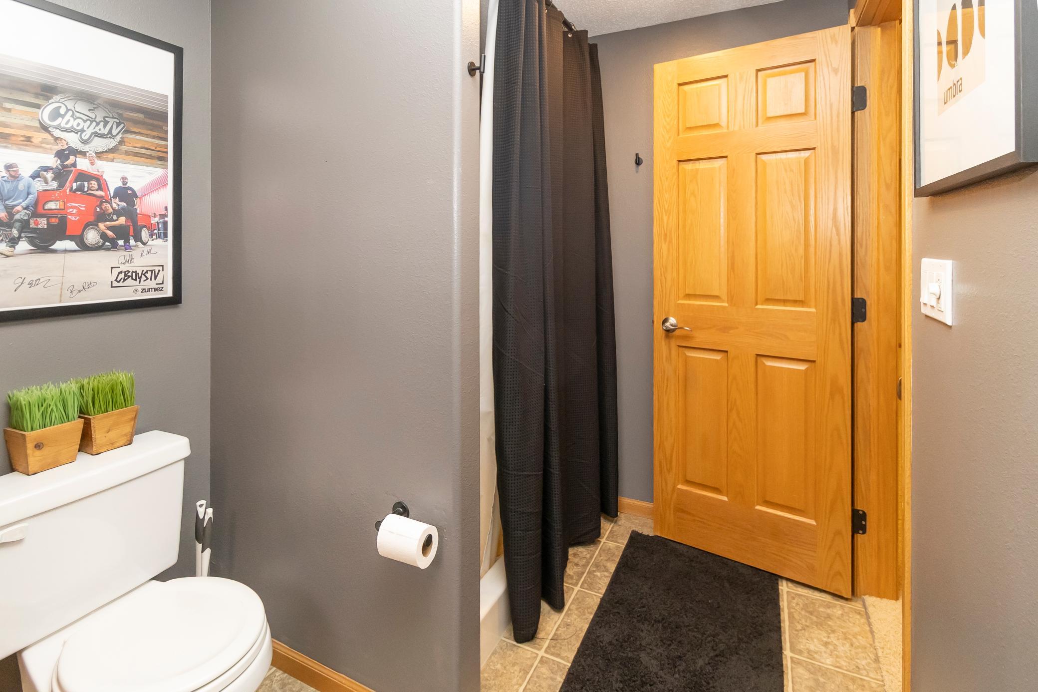 316 Interstate Boulevard Property Photo 68