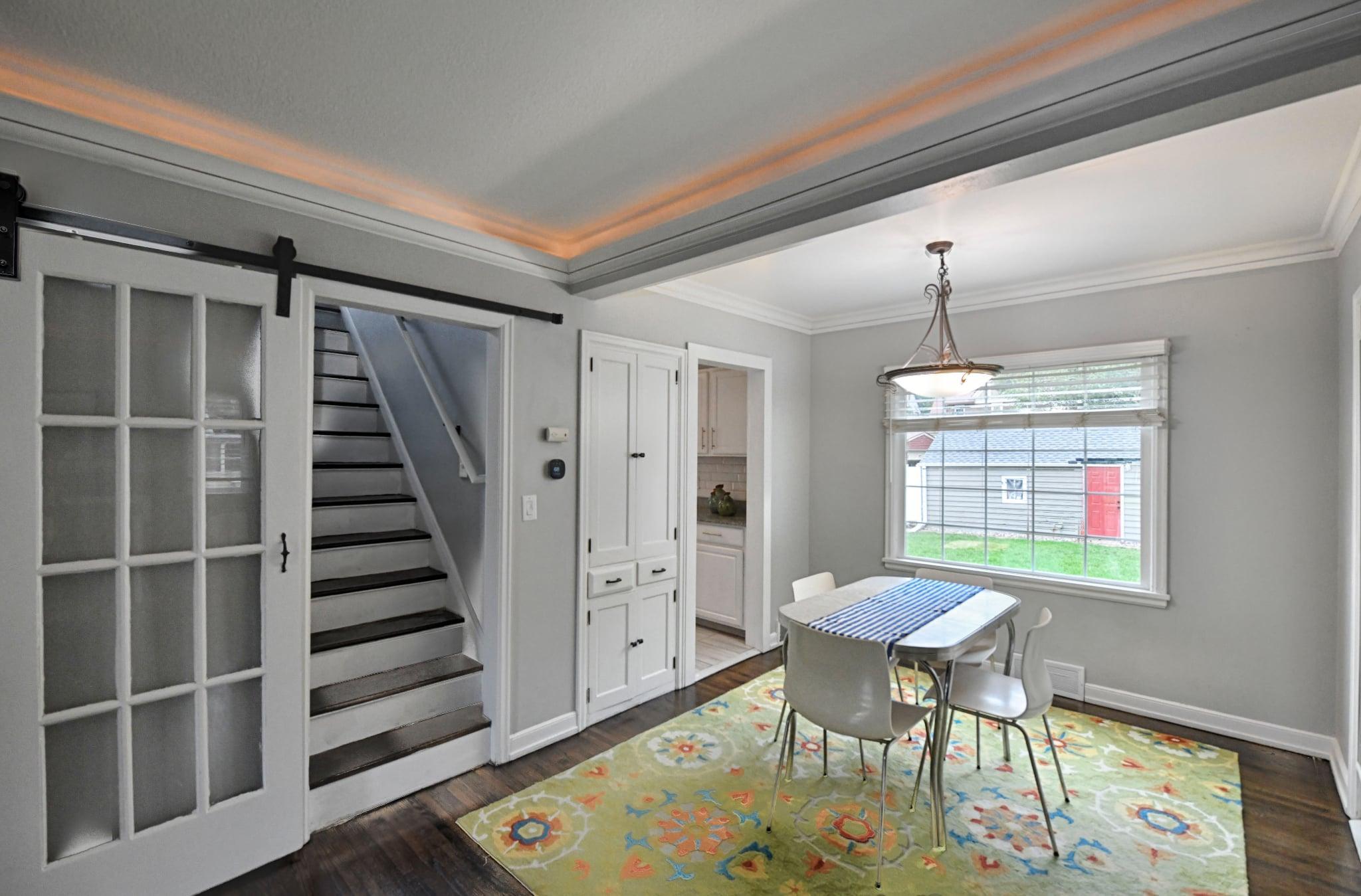 755 Cottage Avenue E Property Photo 6