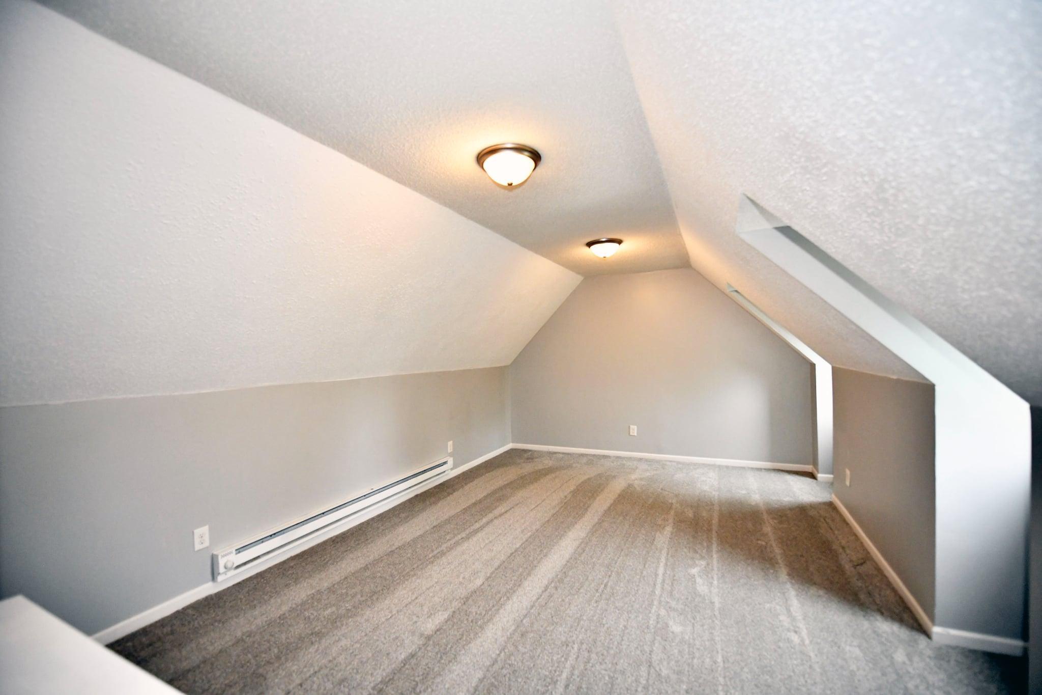 755 Cottage Avenue E Property Photo 11