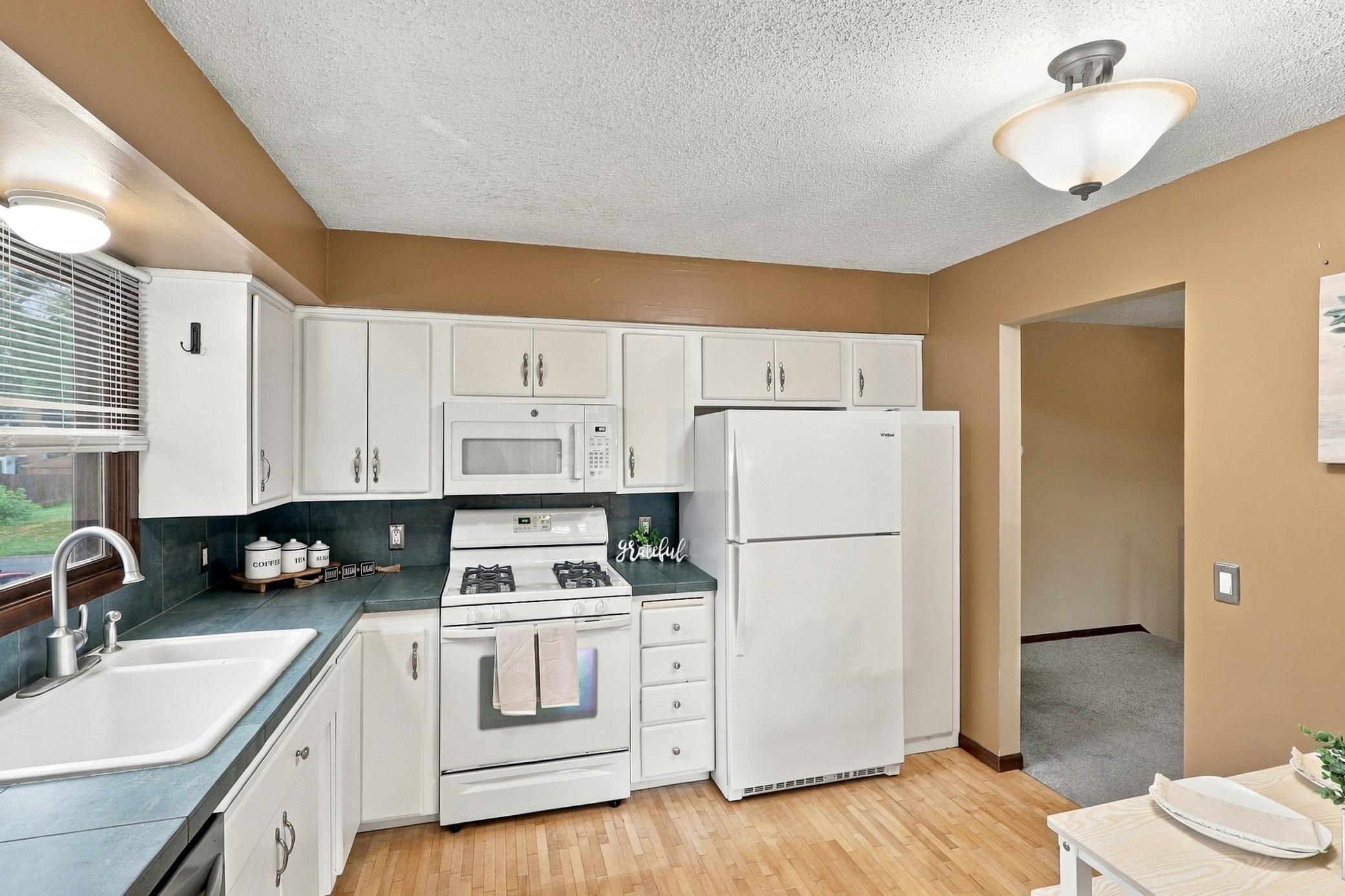 718 73rd Way N Property Photo 11