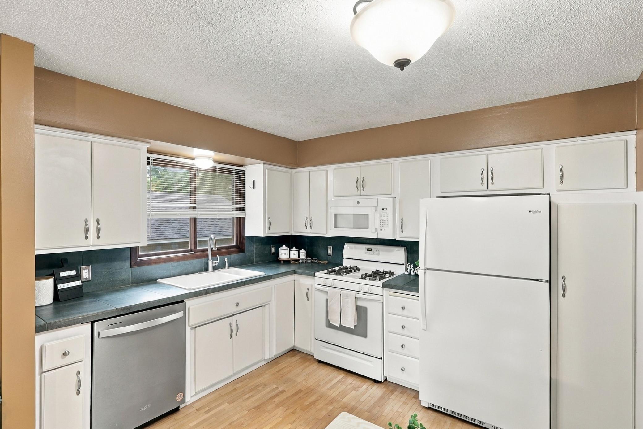 718 73rd Way N Property Photo 12