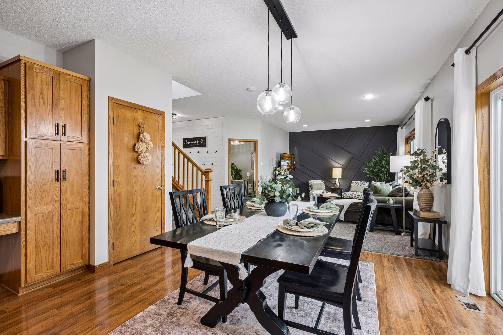 11160 Olympia Avenue Property Photo 8