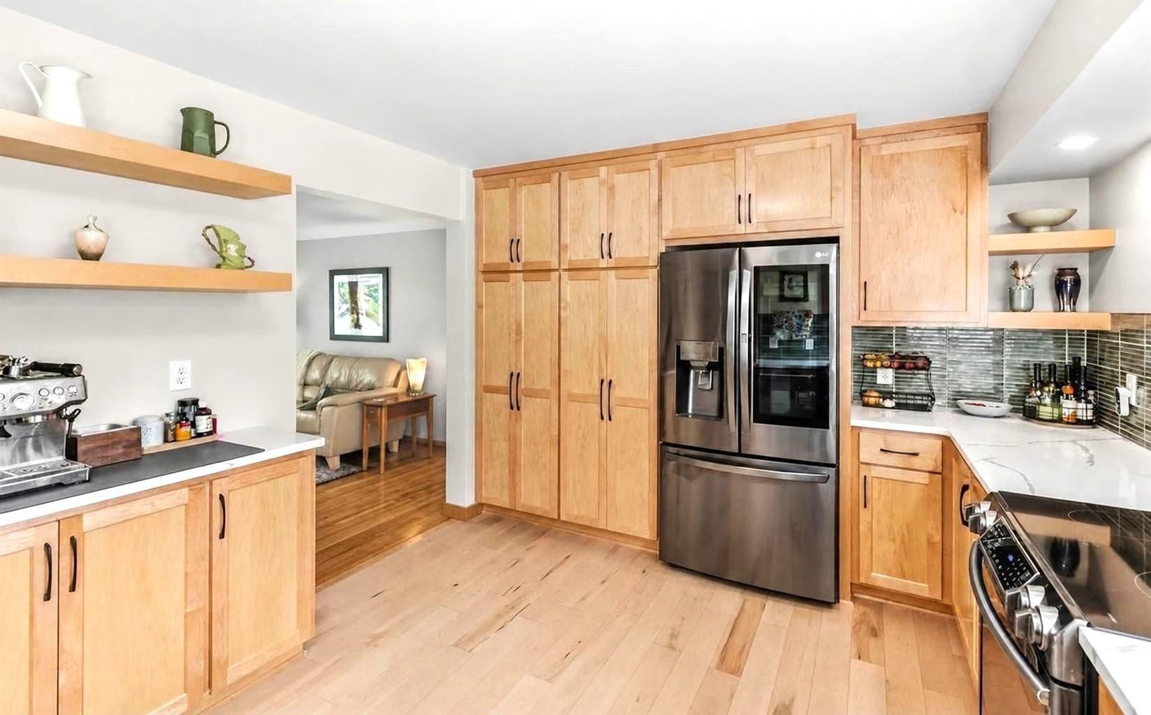 13881 90th Avenue N Property Photo 3