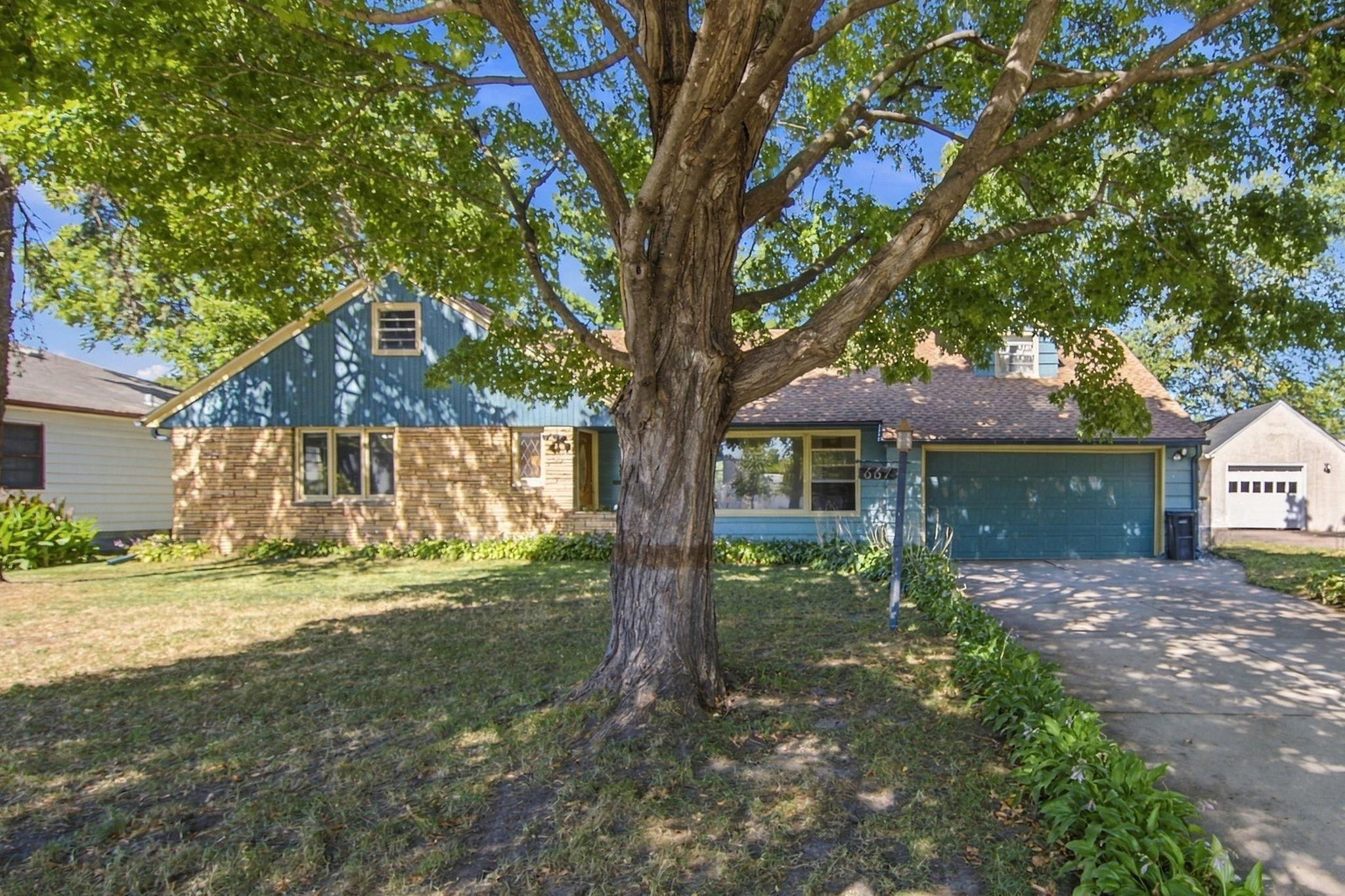 667 Wheelock Parkway W Property Photo 1