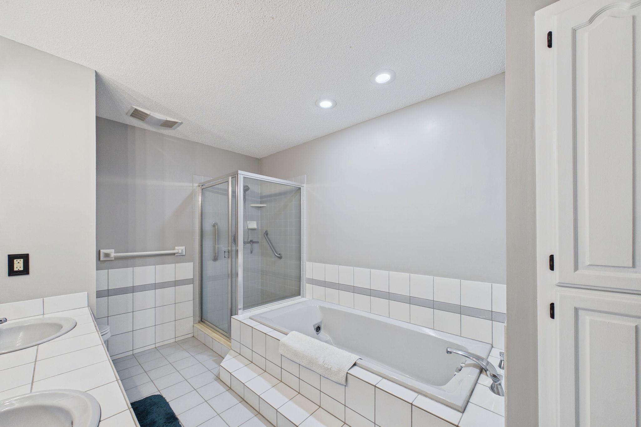 3680 Widgeon Way Property Photo 14