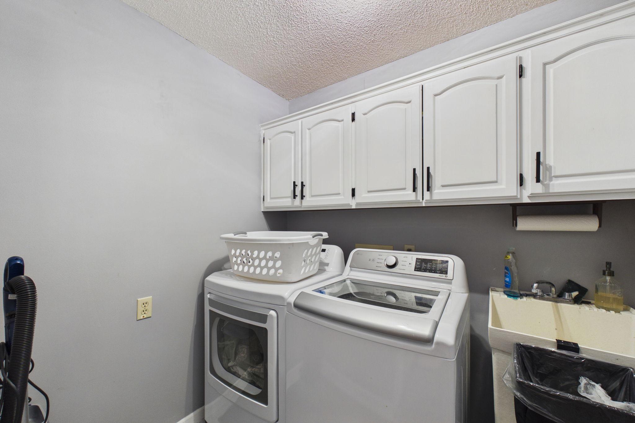 3680 Widgeon Way Property Photo 28