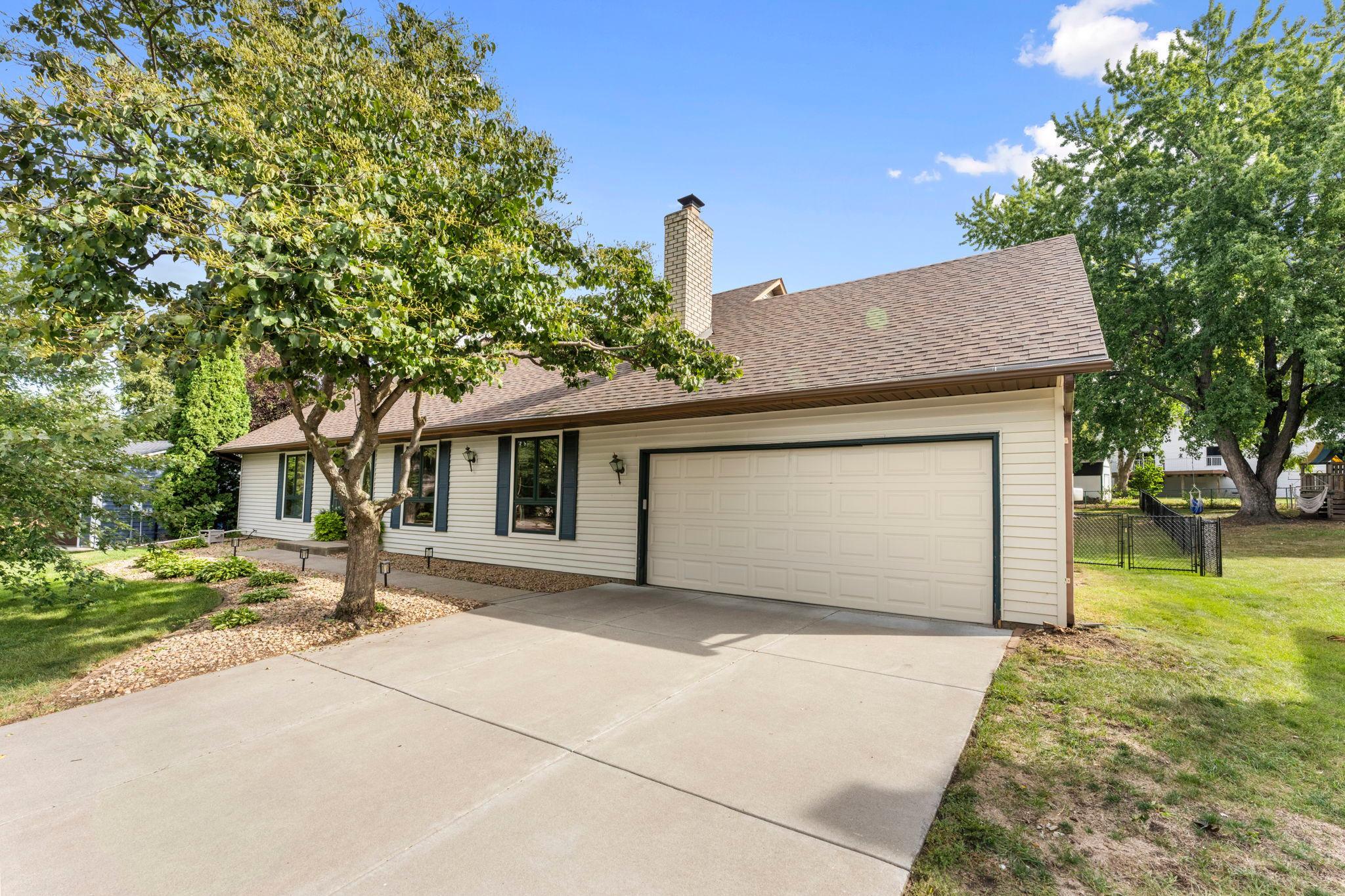 7730 Countryside Drive Property Photo 3