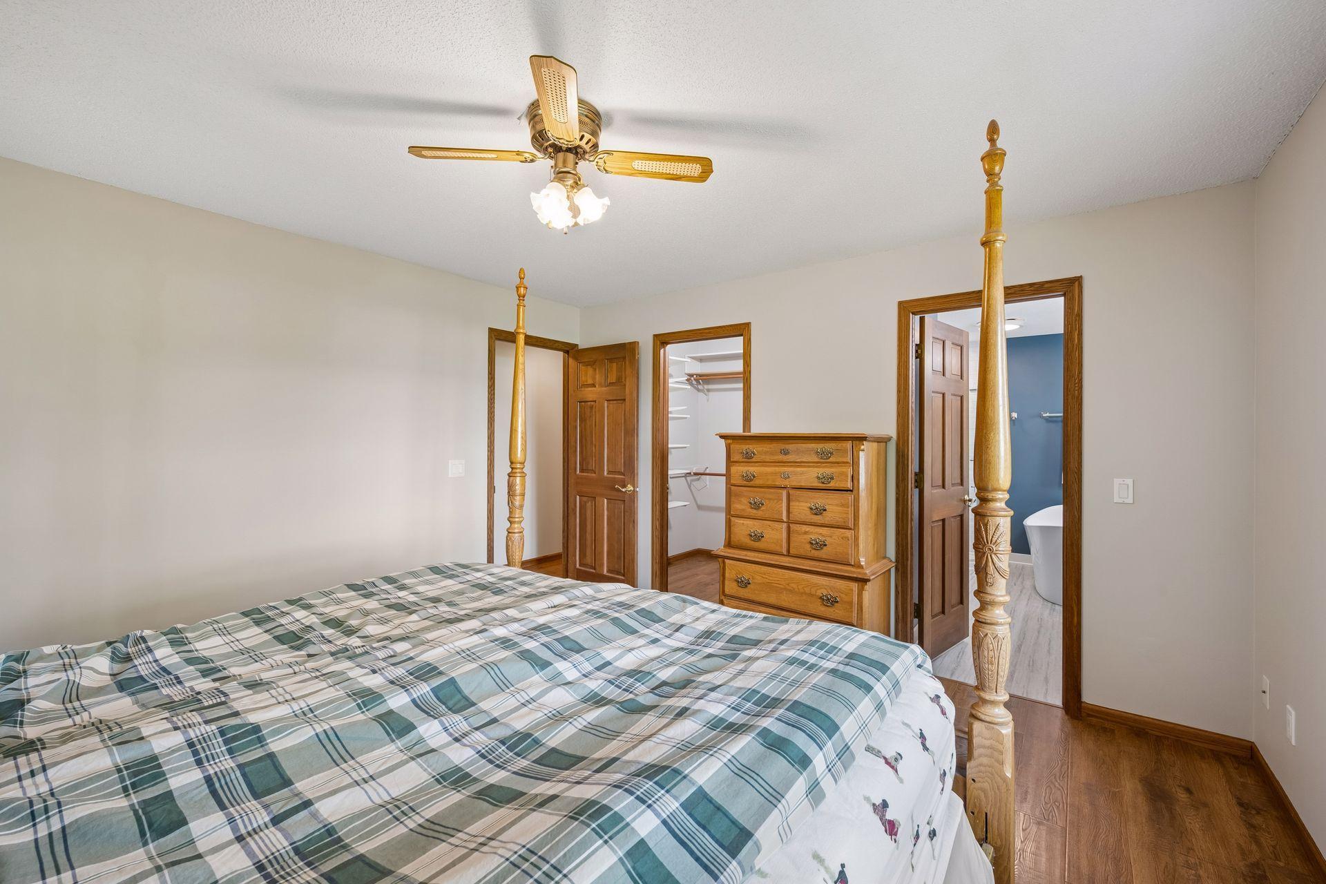 10205 Aetna Avenue Ne Property Photo 17