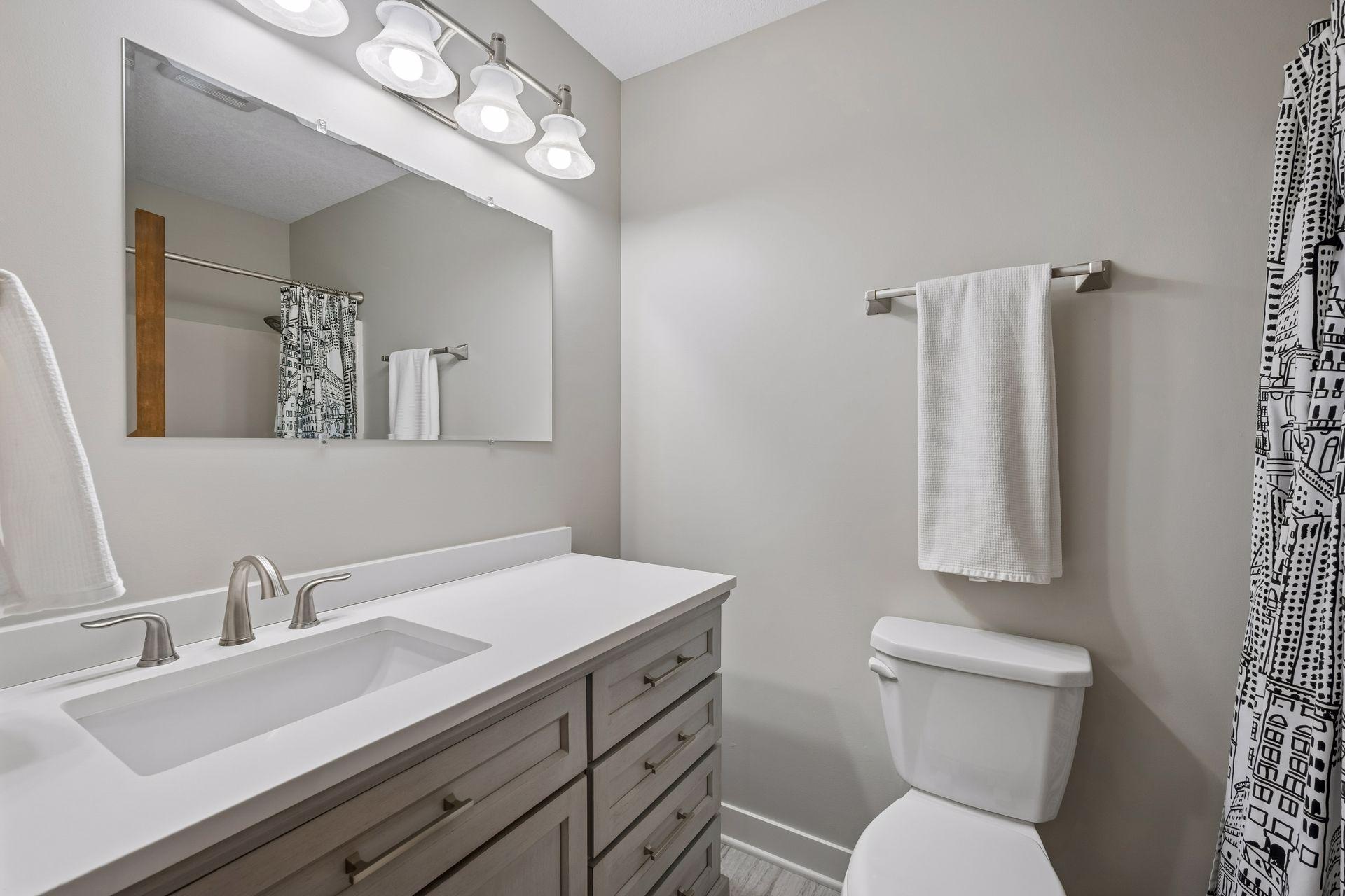10205 Aetna Avenue Ne Property Photo 25