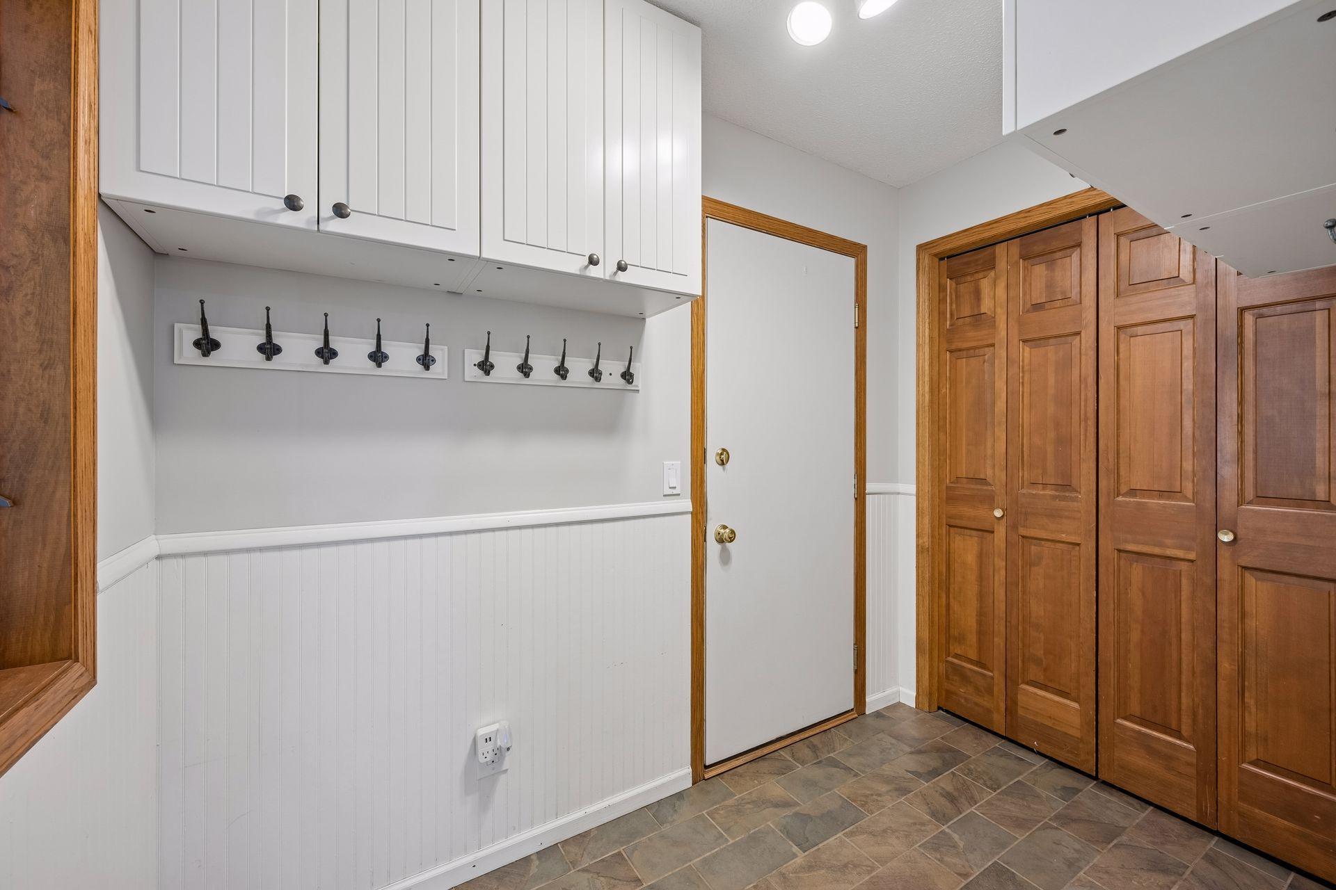 10205 Aetna Avenue Ne Property Photo 26