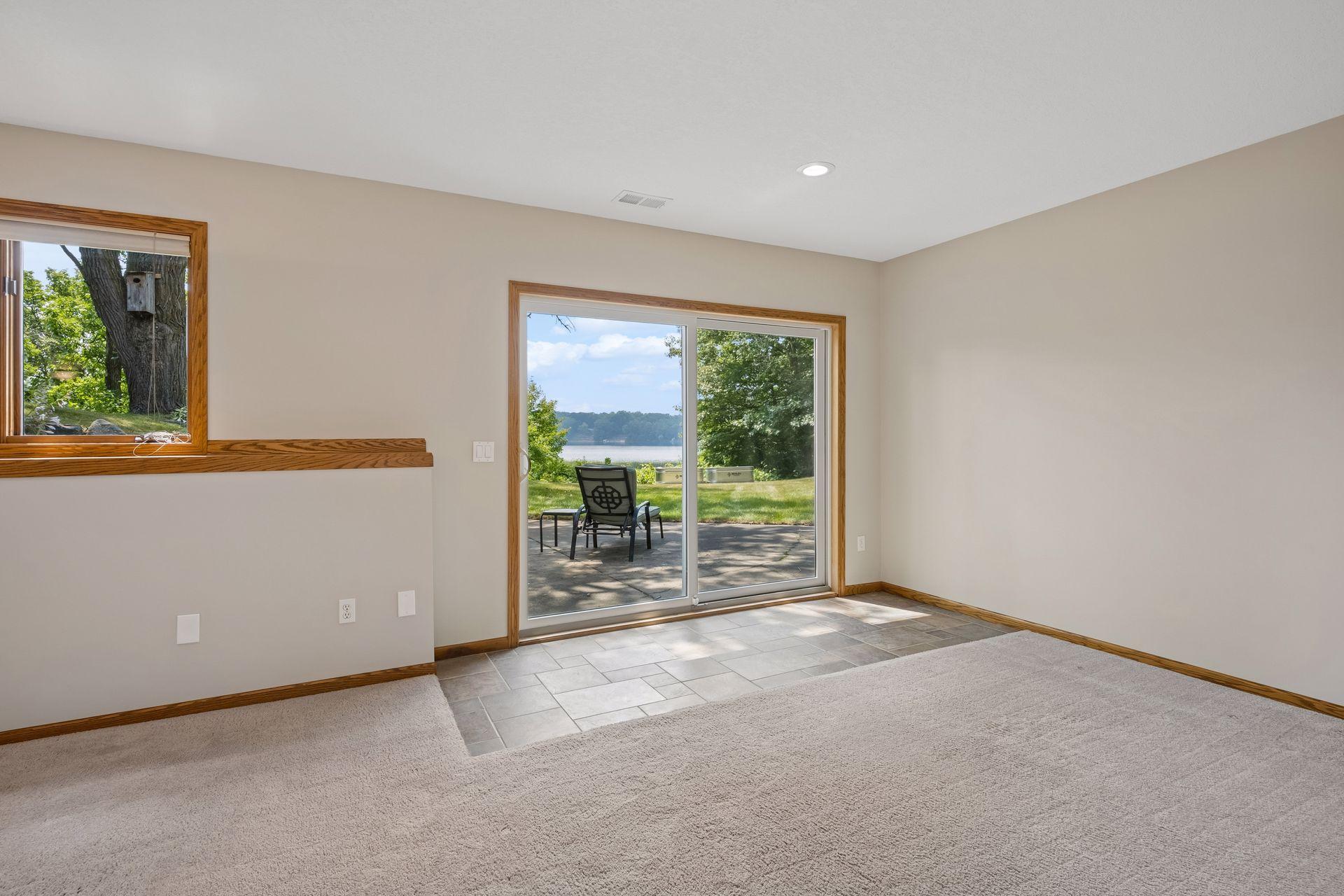 10205 Aetna Avenue Ne Property Photo 28