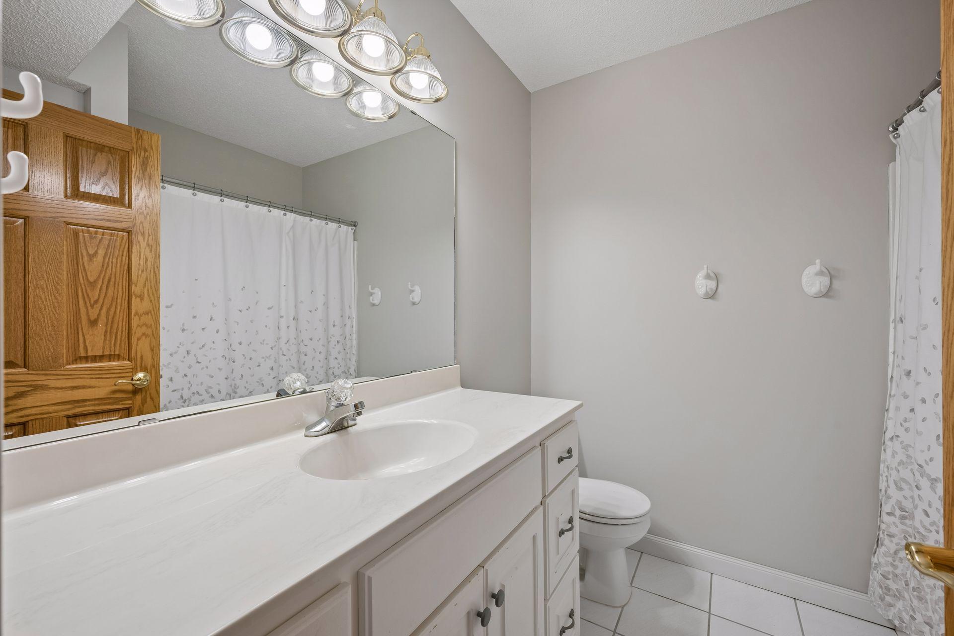 10205 Aetna Avenue Ne Property Photo 33