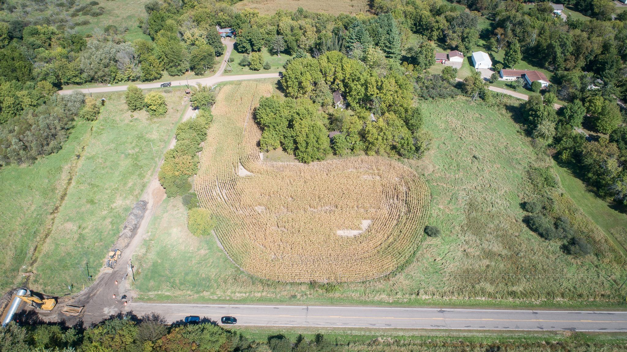 617 Central Drive E Property Photo 2