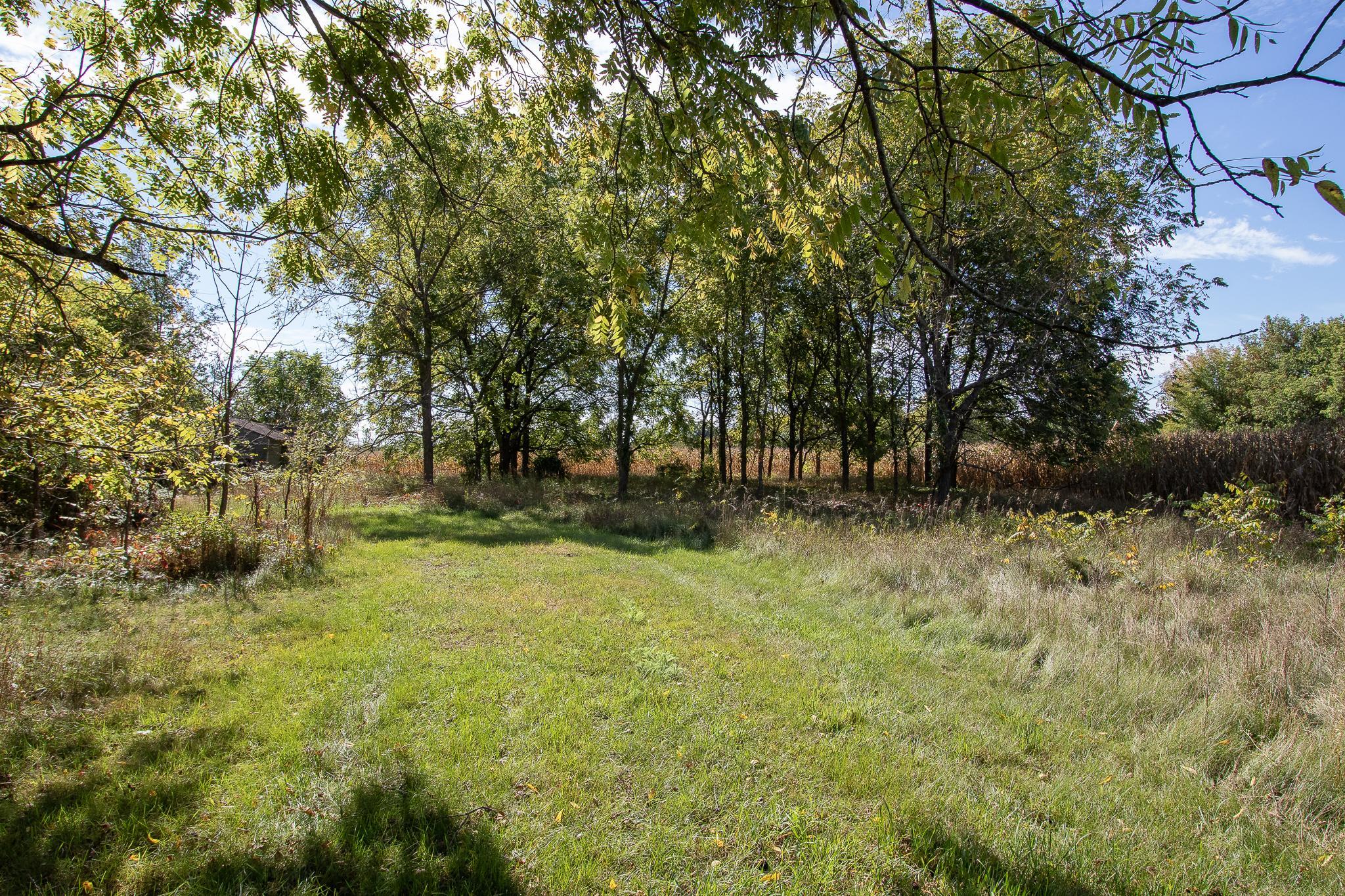 617 Central Drive E Property Photo 7