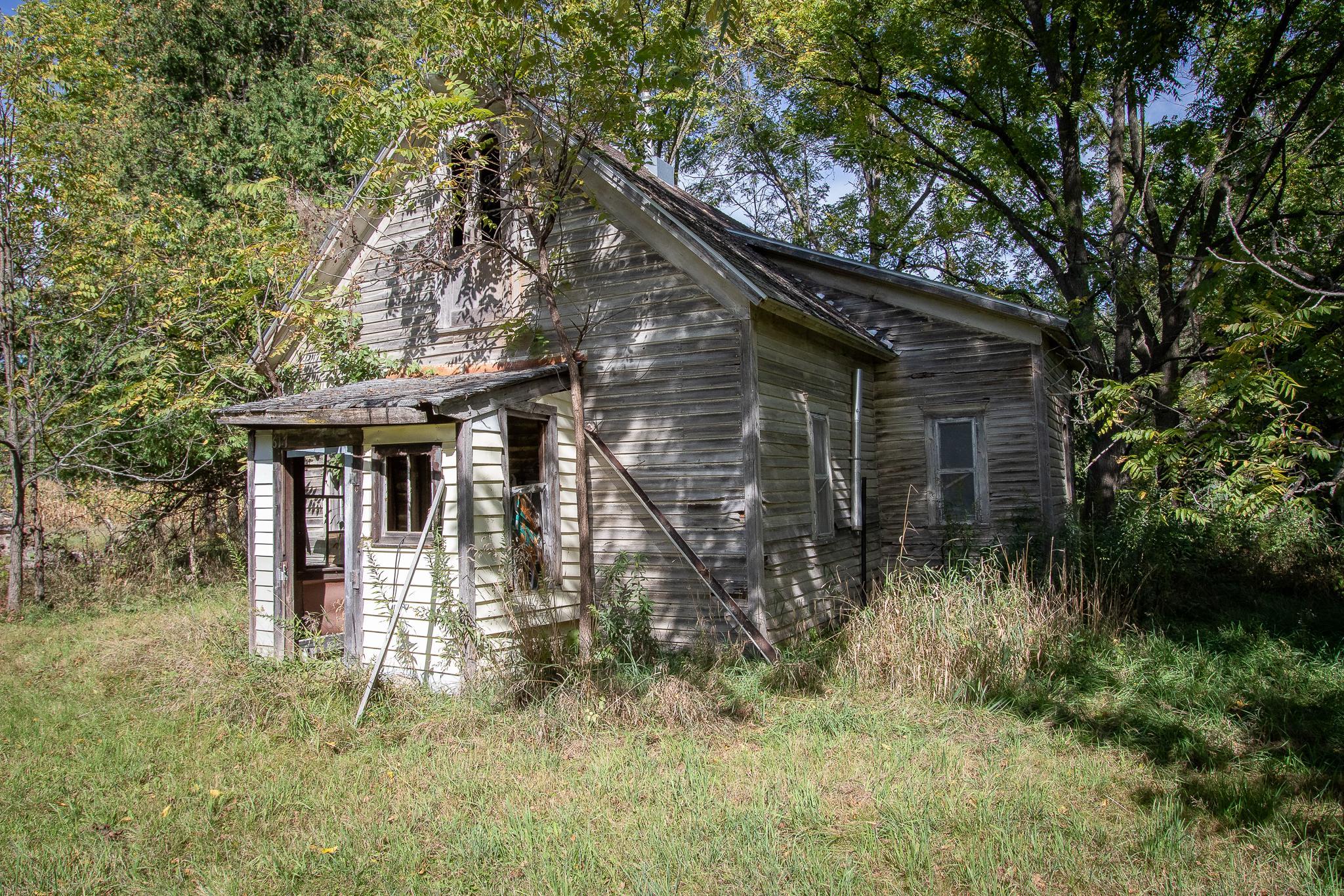 617 Central Drive E Property Photo 13