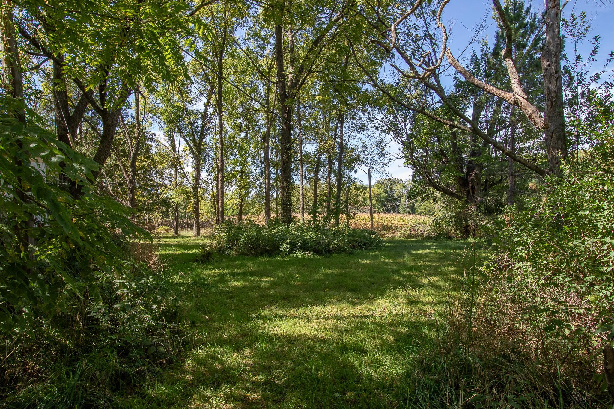 617 Central Drive E Property Photo 18